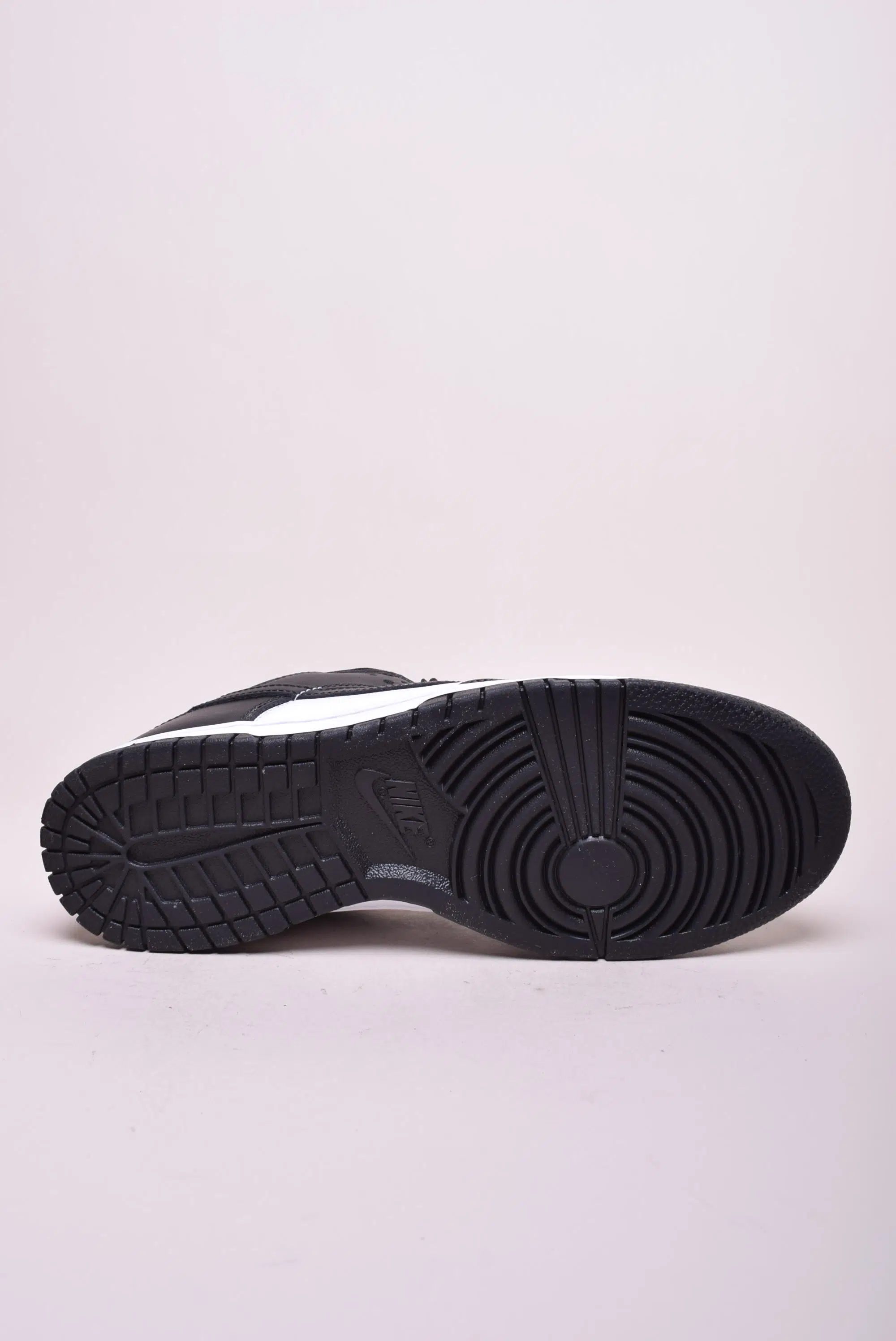 Sneakers barbati Dunk Low Retro [2]