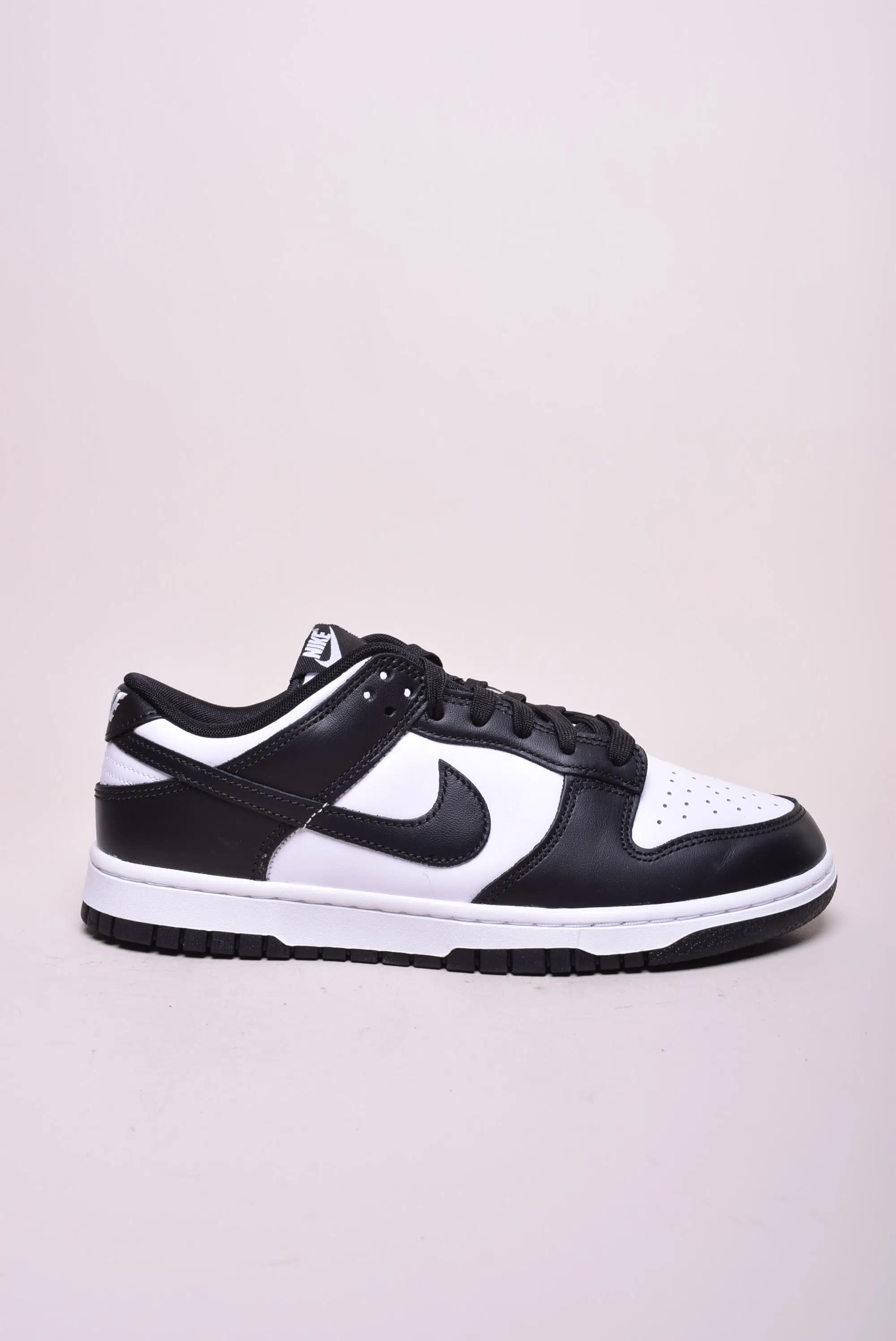 Sneakers barbati Dunk Low Retro [1]