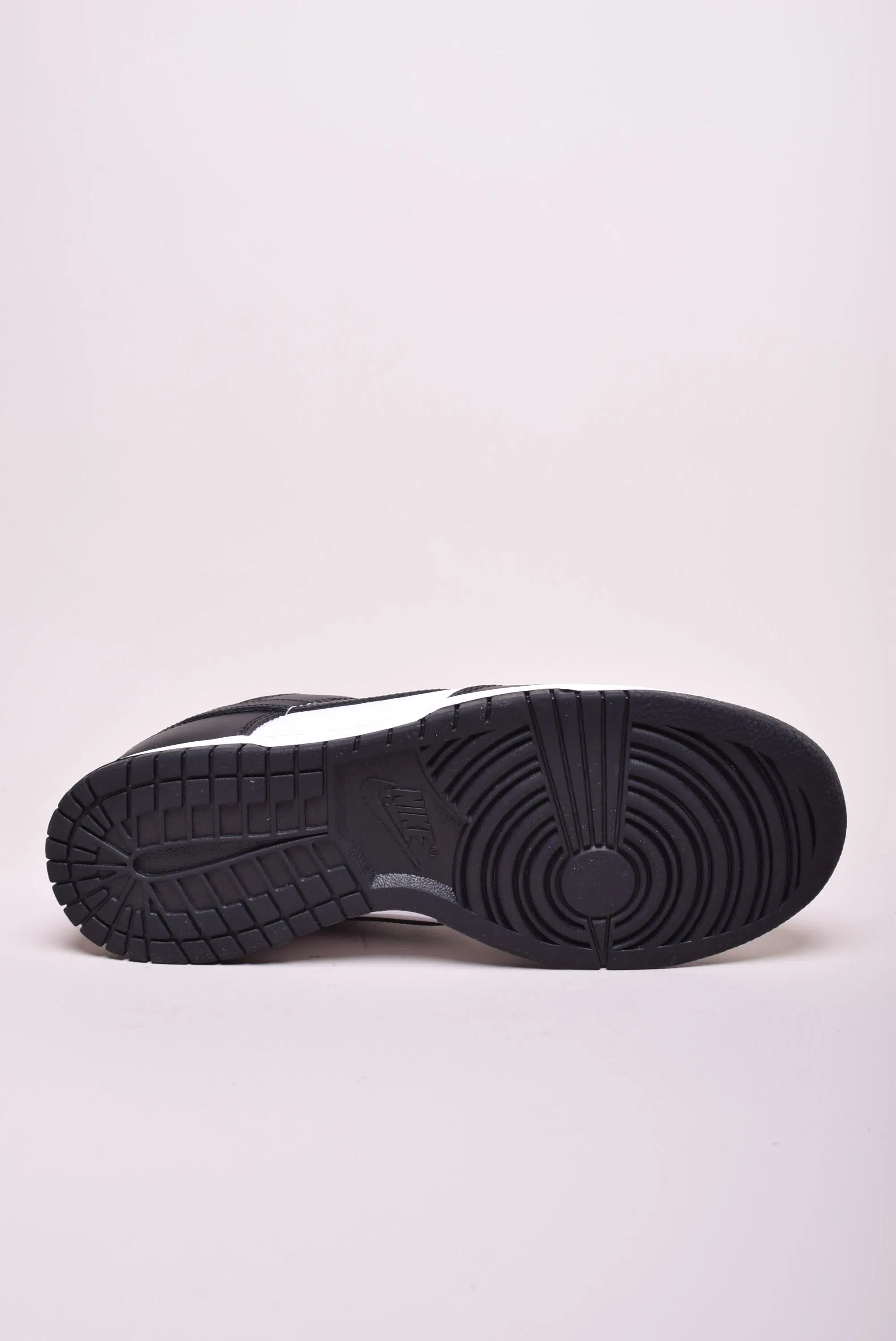 Sneakers barbati Dunk Low Retro [2]