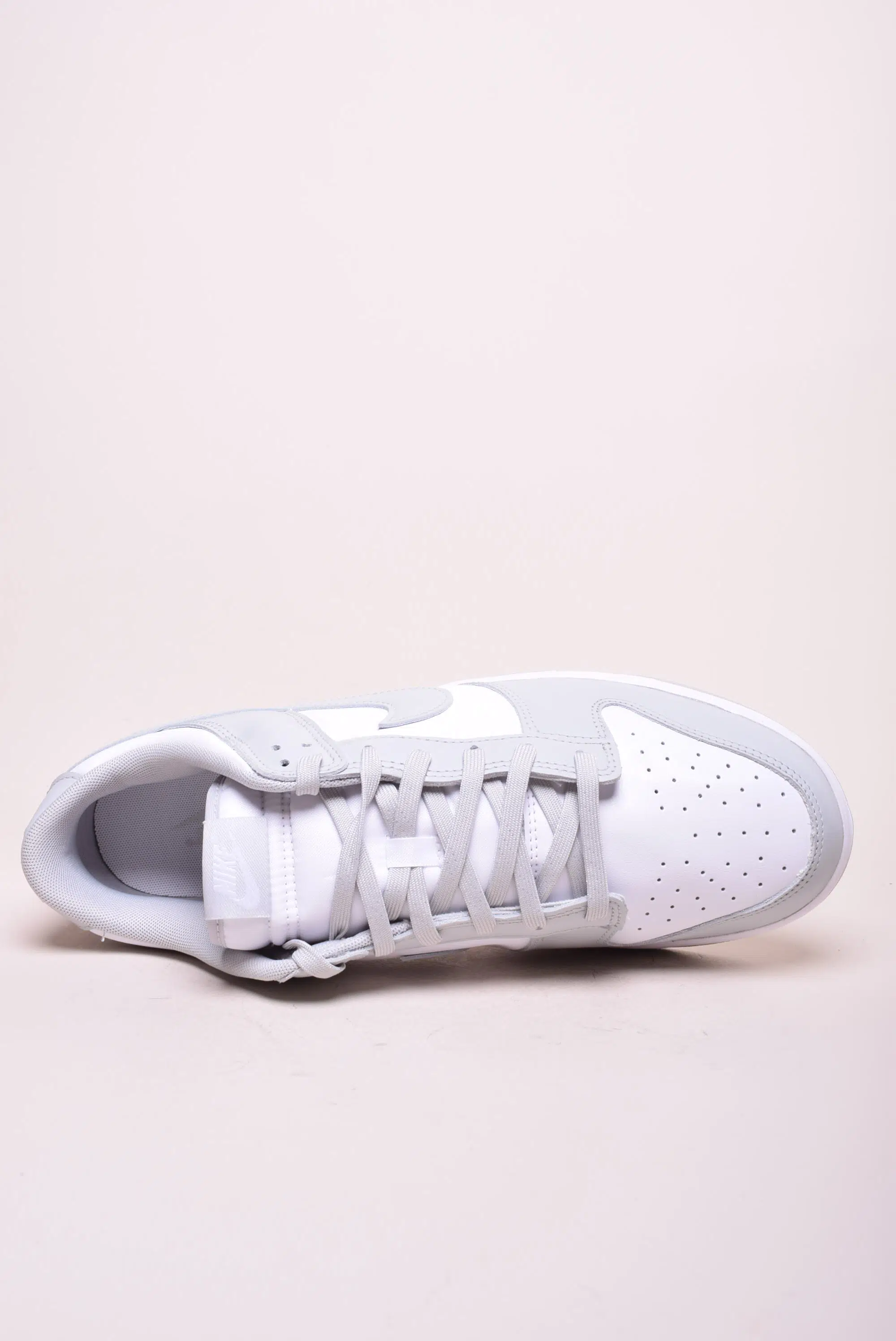 Sneakers barbati Dunk Low Retro [4]