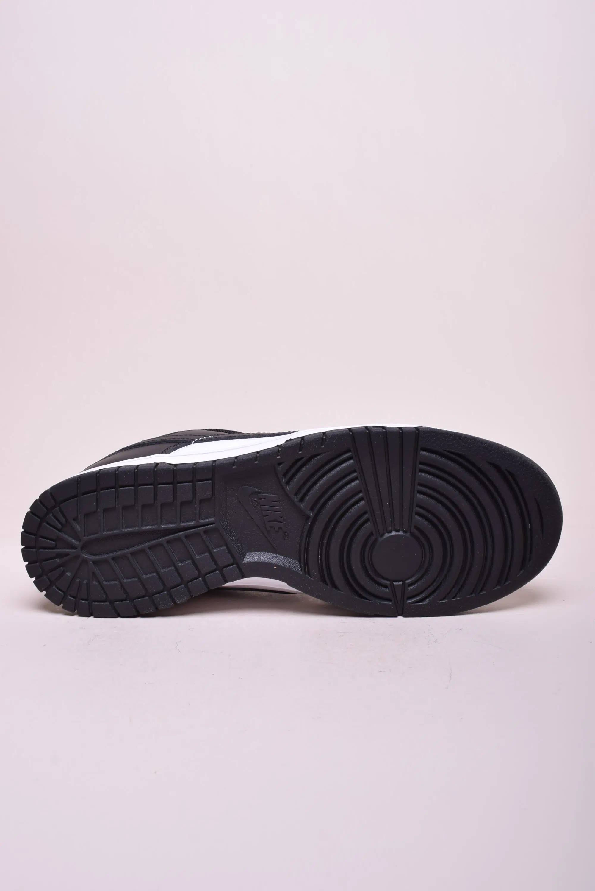 Sneakers barbati Dunk Low Retro [2]