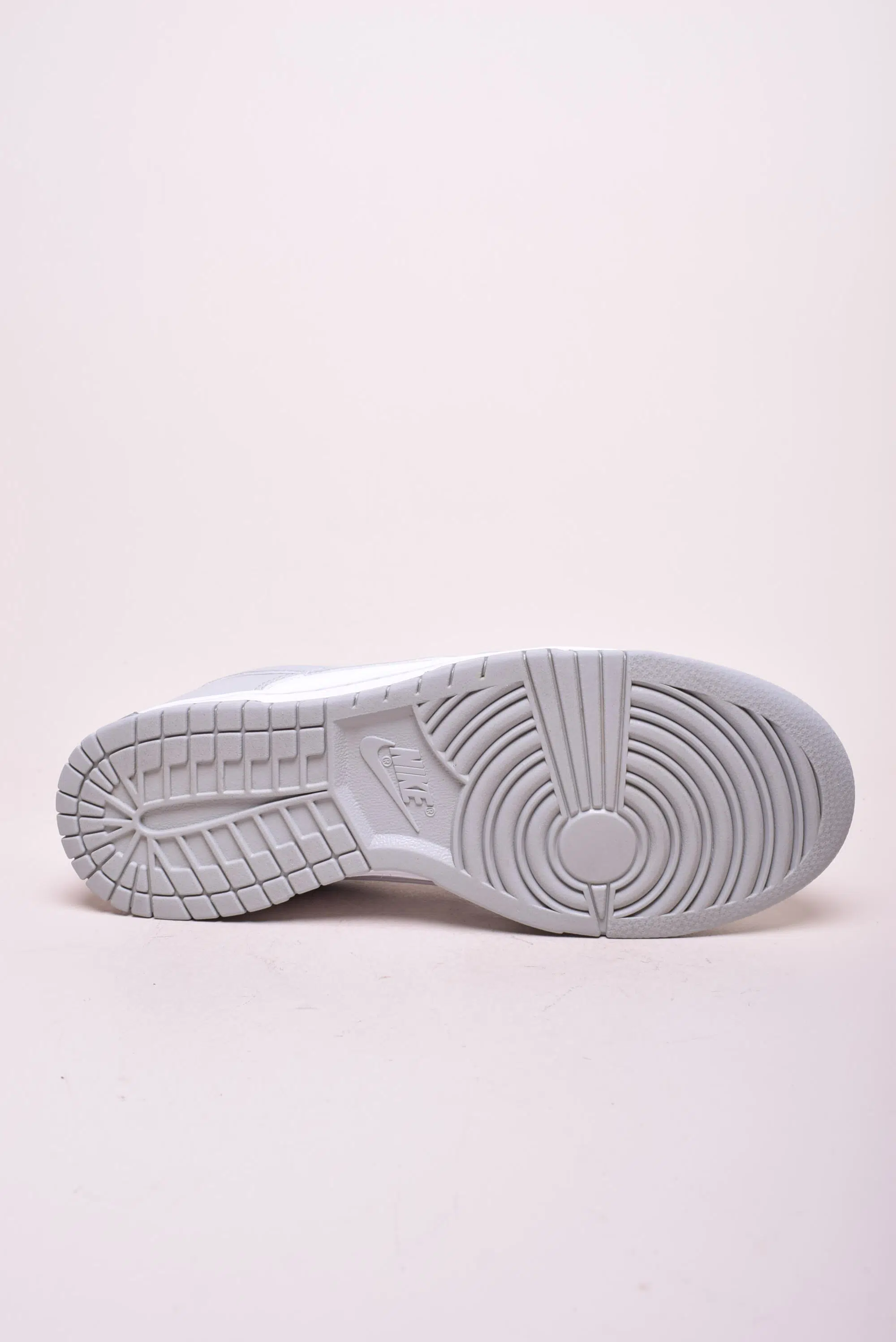 Sneakers barbati Dunk Low Retro [2]