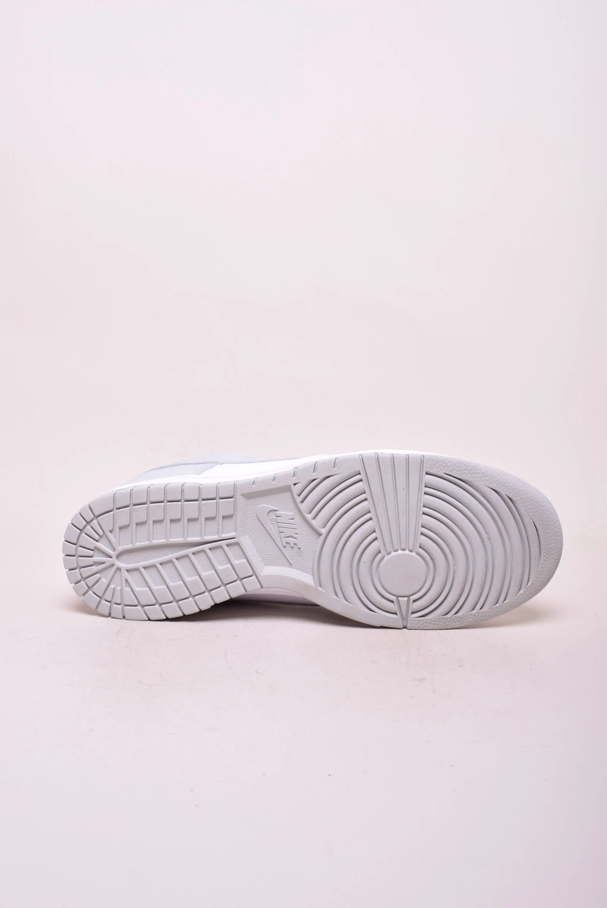 Sneakers barbati Dunk Low Retro [2]