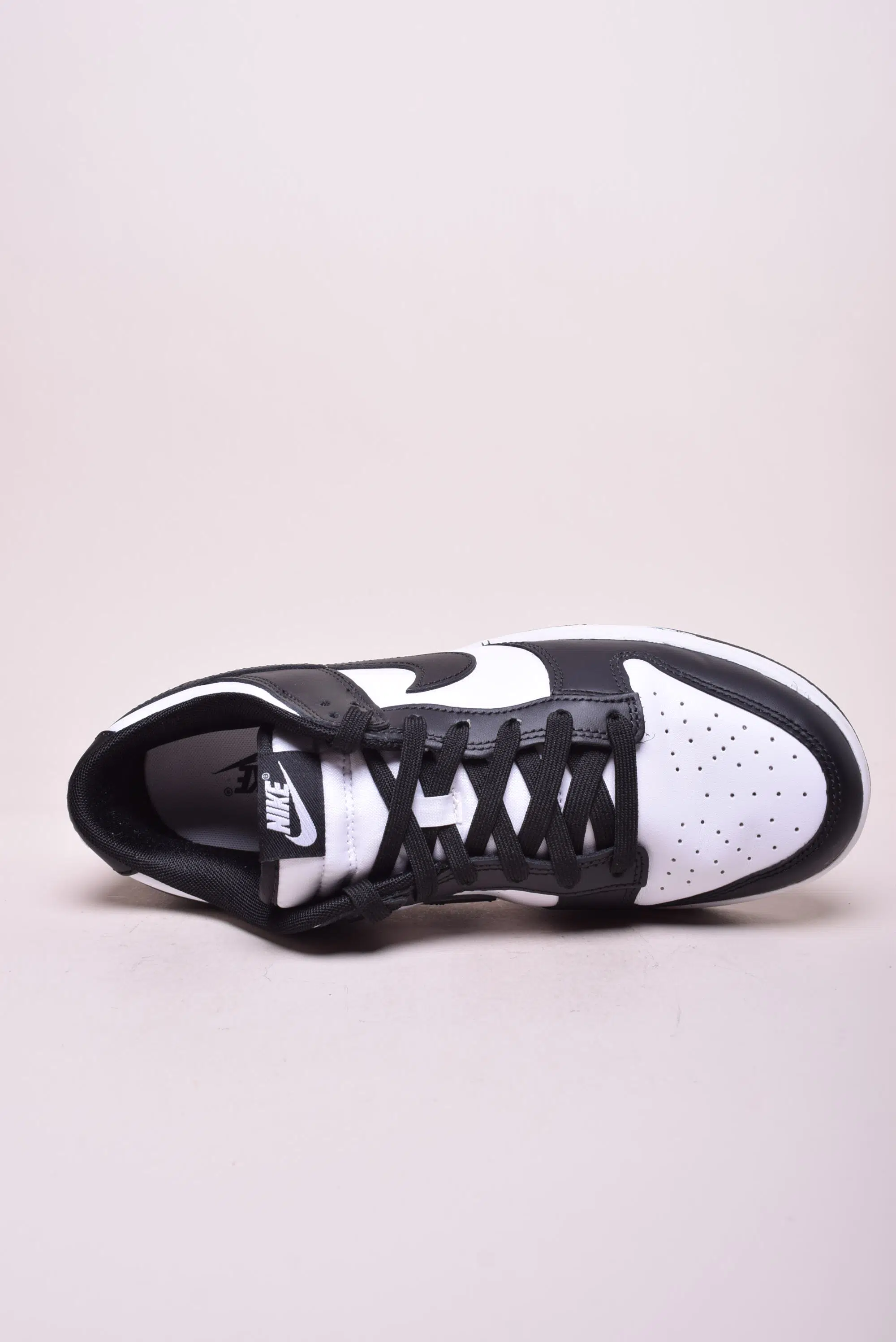 Sneakers barbati Dunk Low Retro [4]