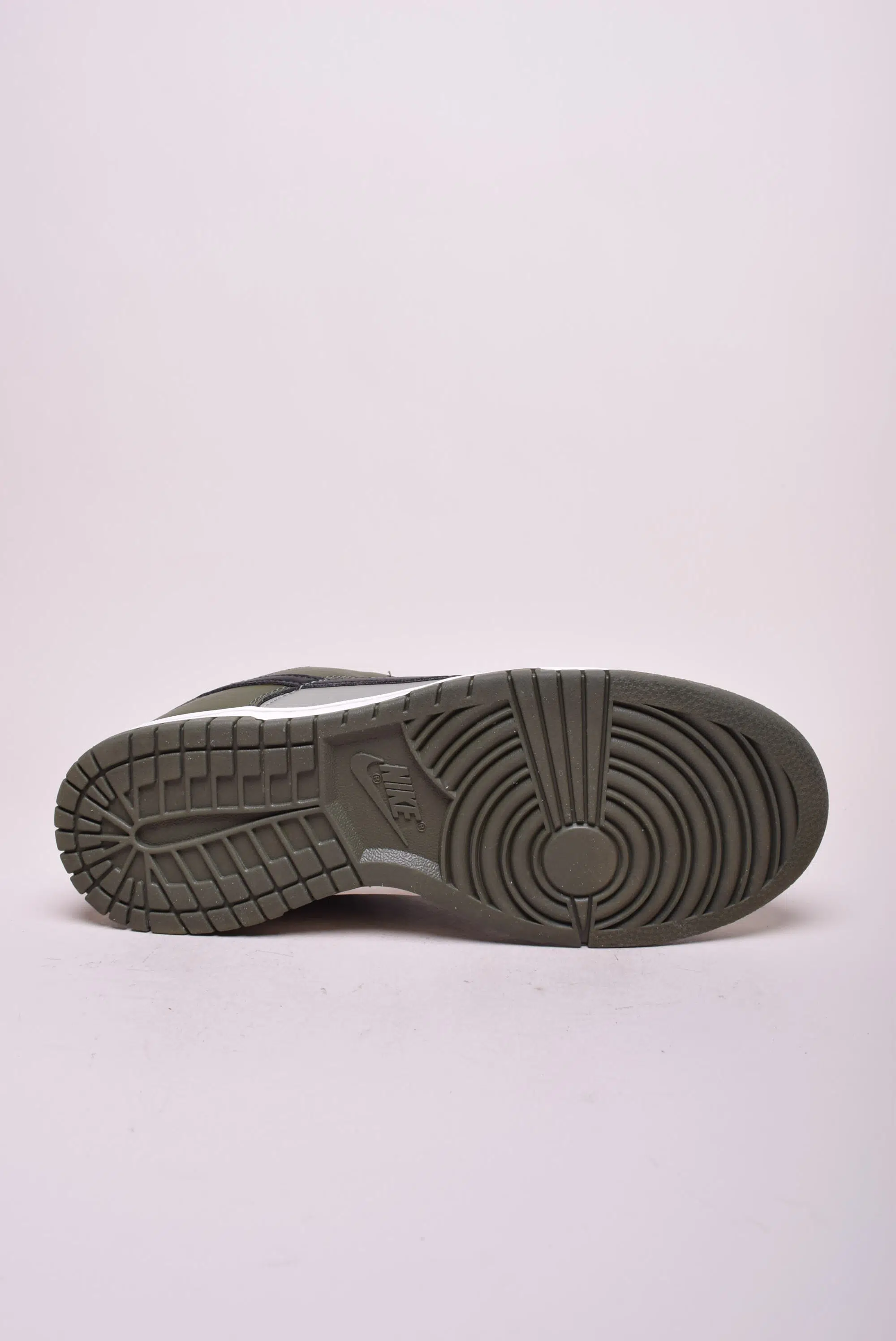 Sneakers barbati Dunk Low Retro [2]