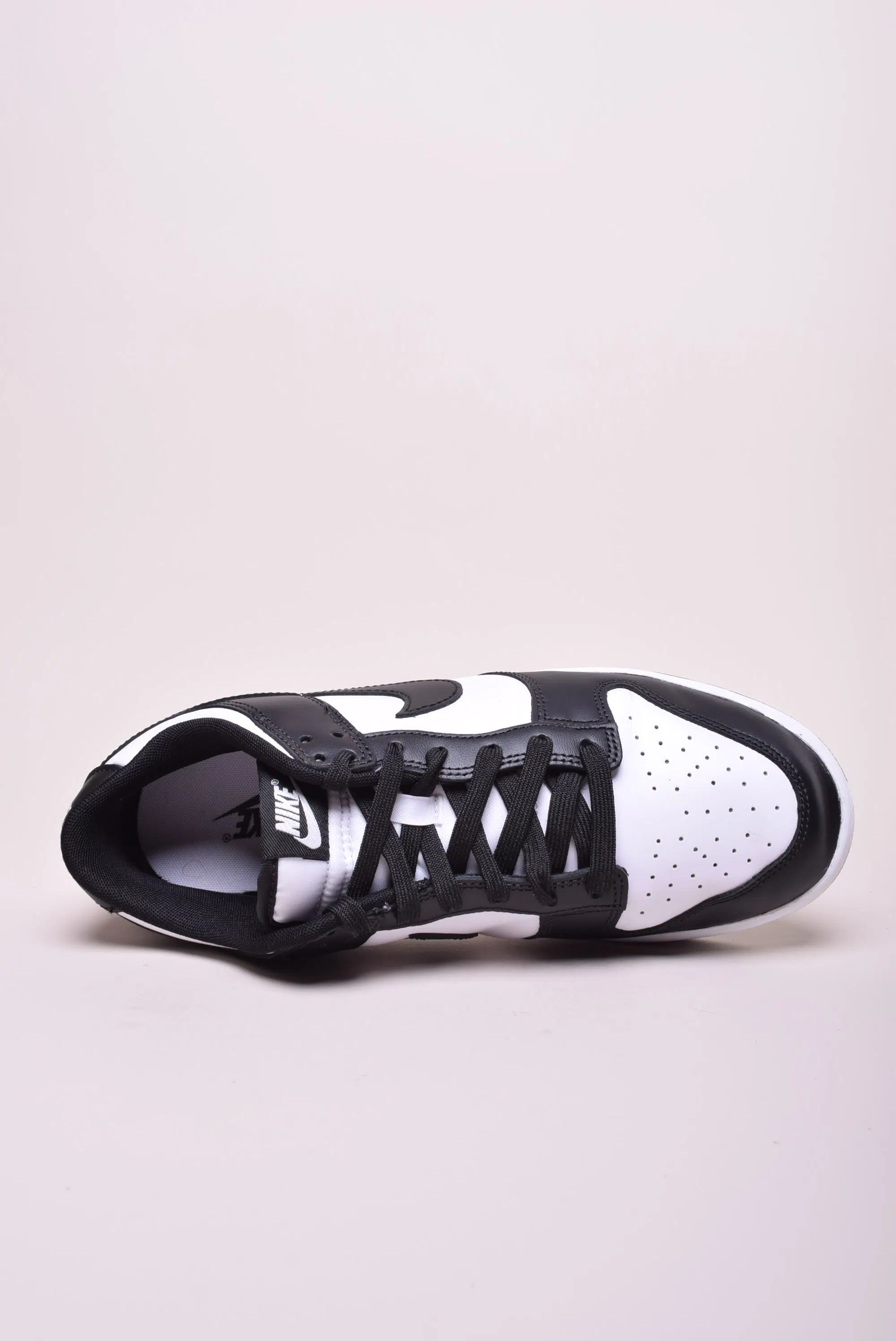 Sneakers barbati Dunk Low Retro [4]