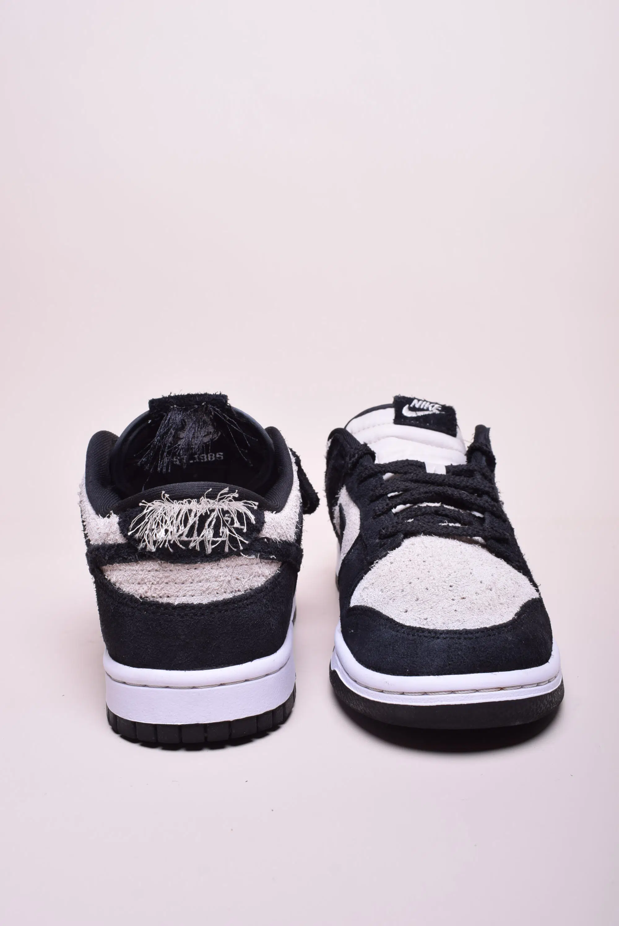 Sneakers barbati Dunk Low Retro SE [3]