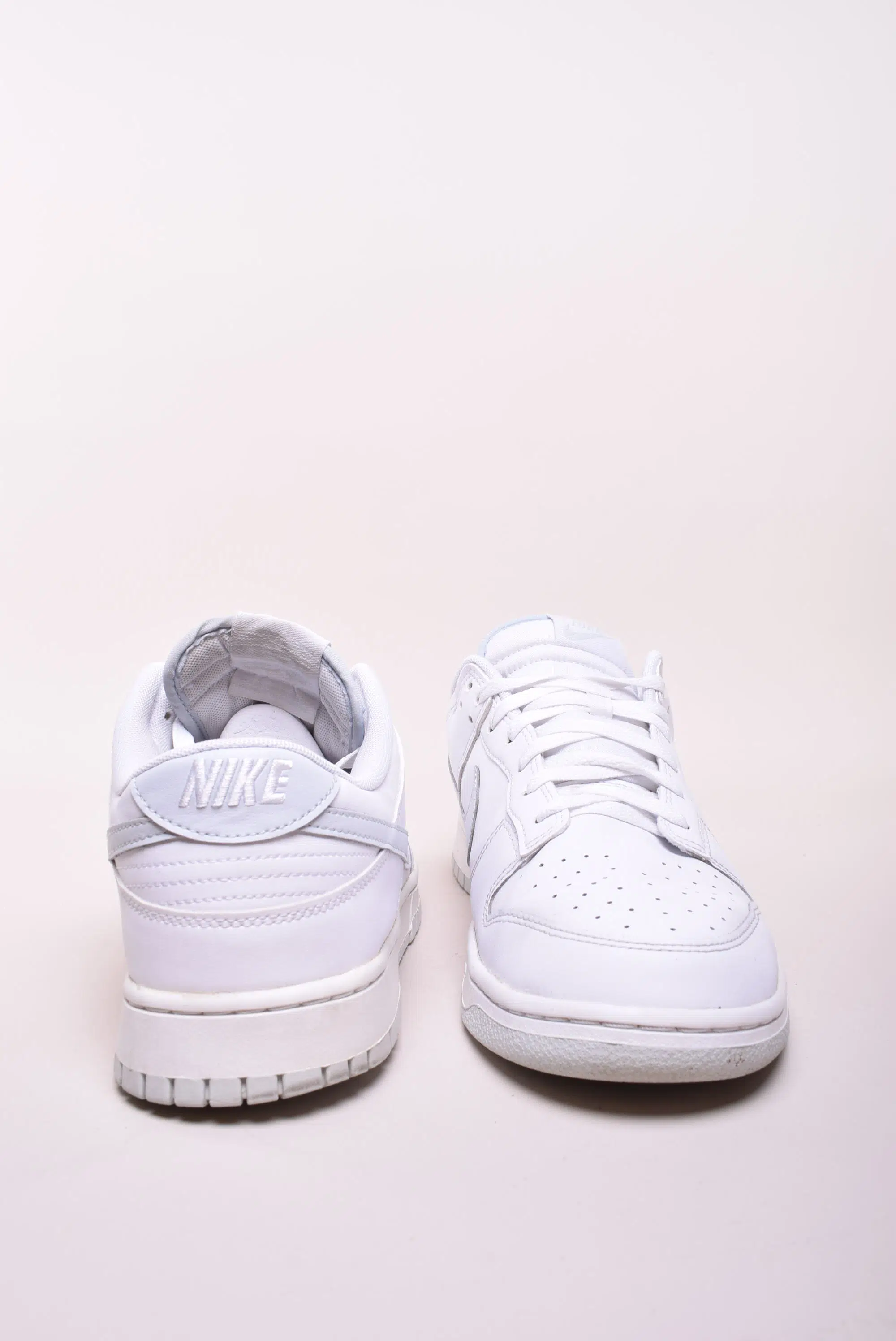 Sneakers barbati Dunk Low Retro SE [3]