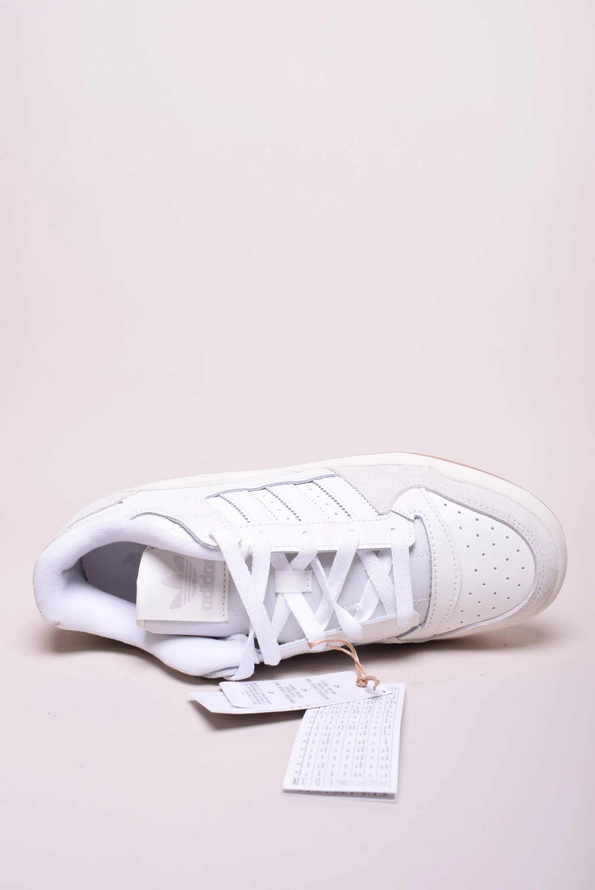 Sneakers barbati Forum Low [4]