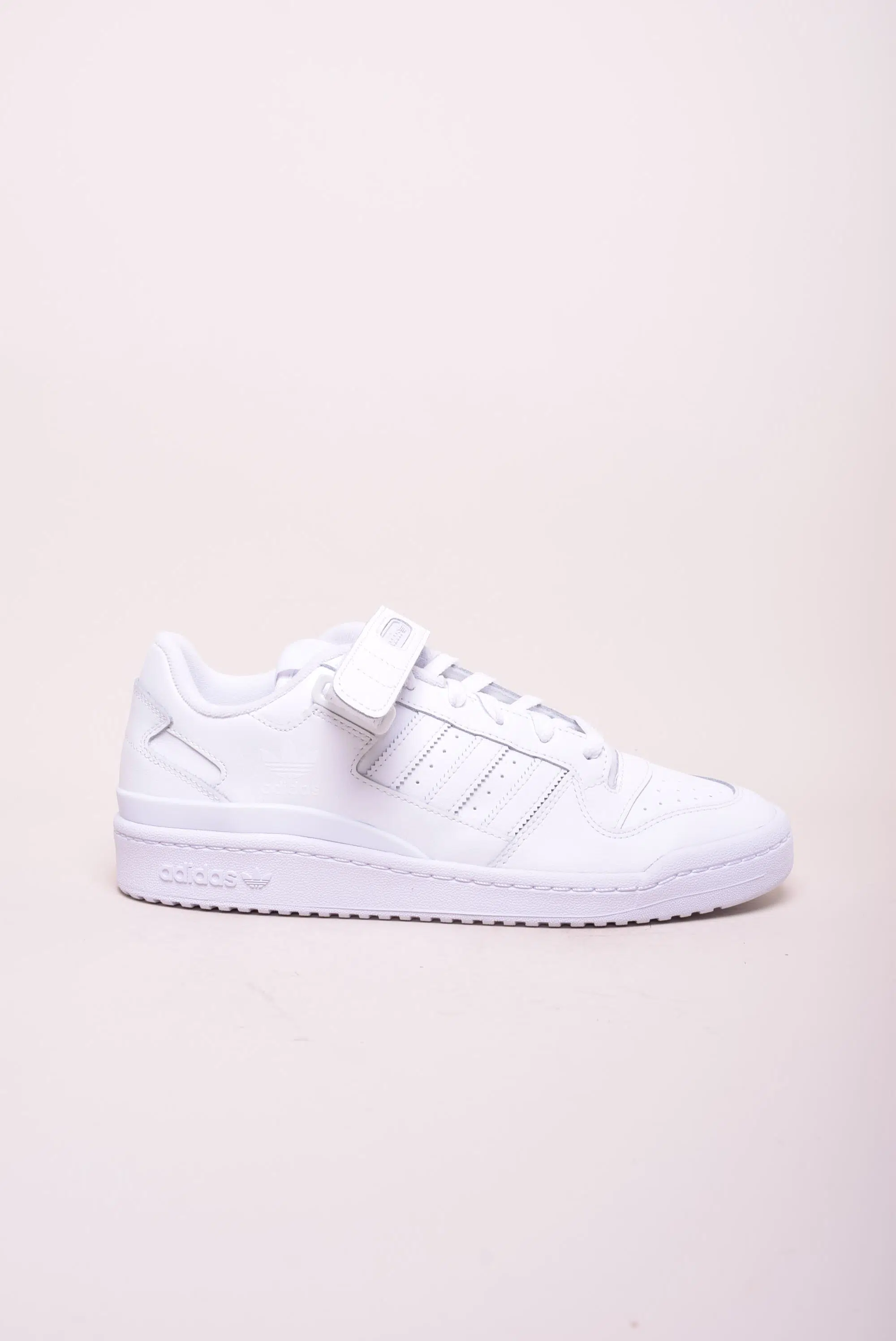 Adidasi barbati Forum Low