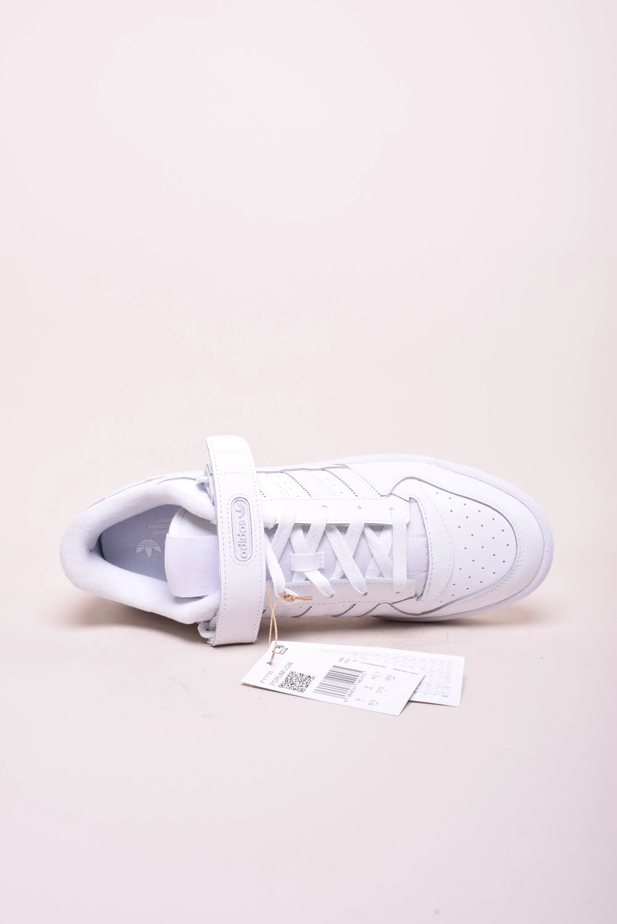 Sneakers barbati Forum Low [4]