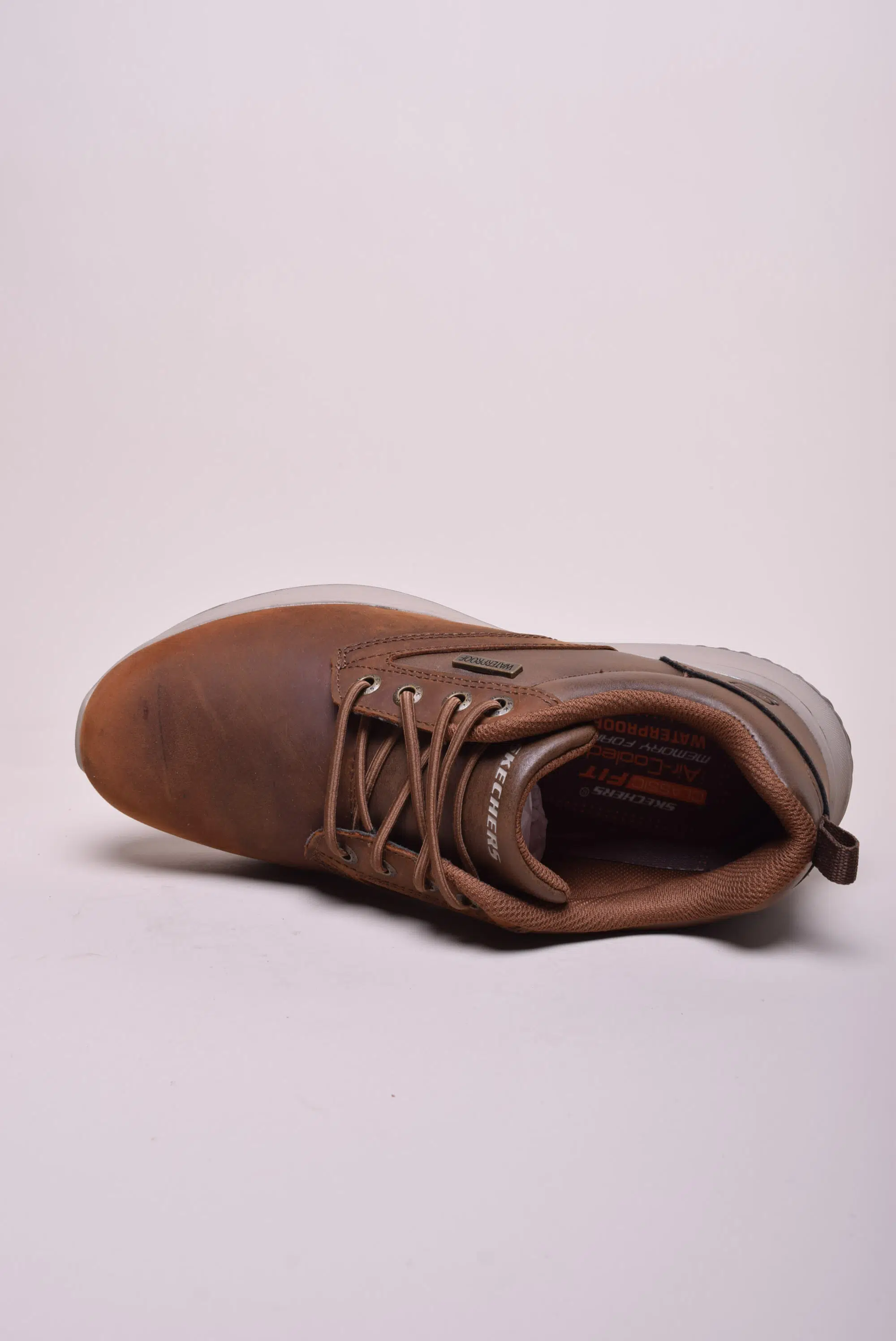 Sneakers barbati impermeabili [4]