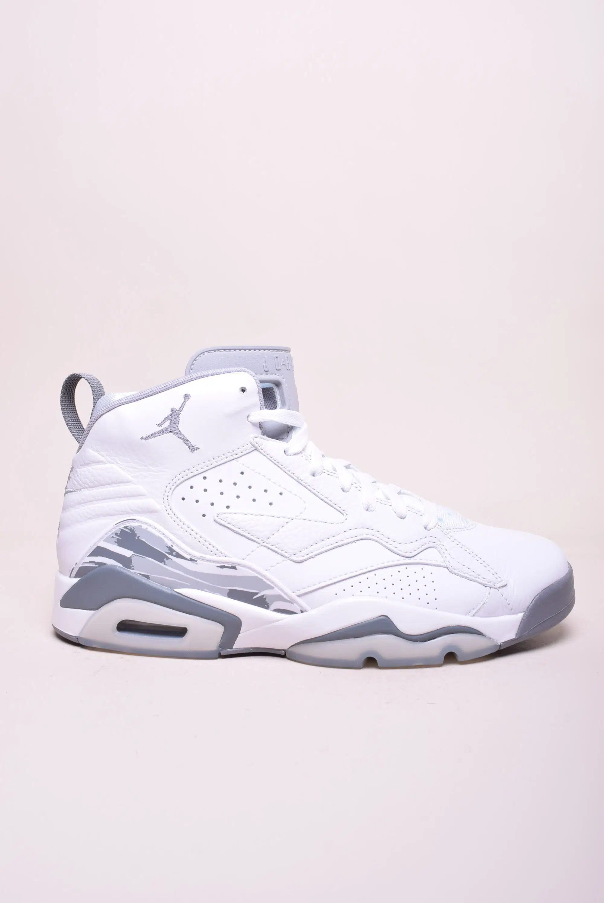 Adidasi barbati Jordan MVP