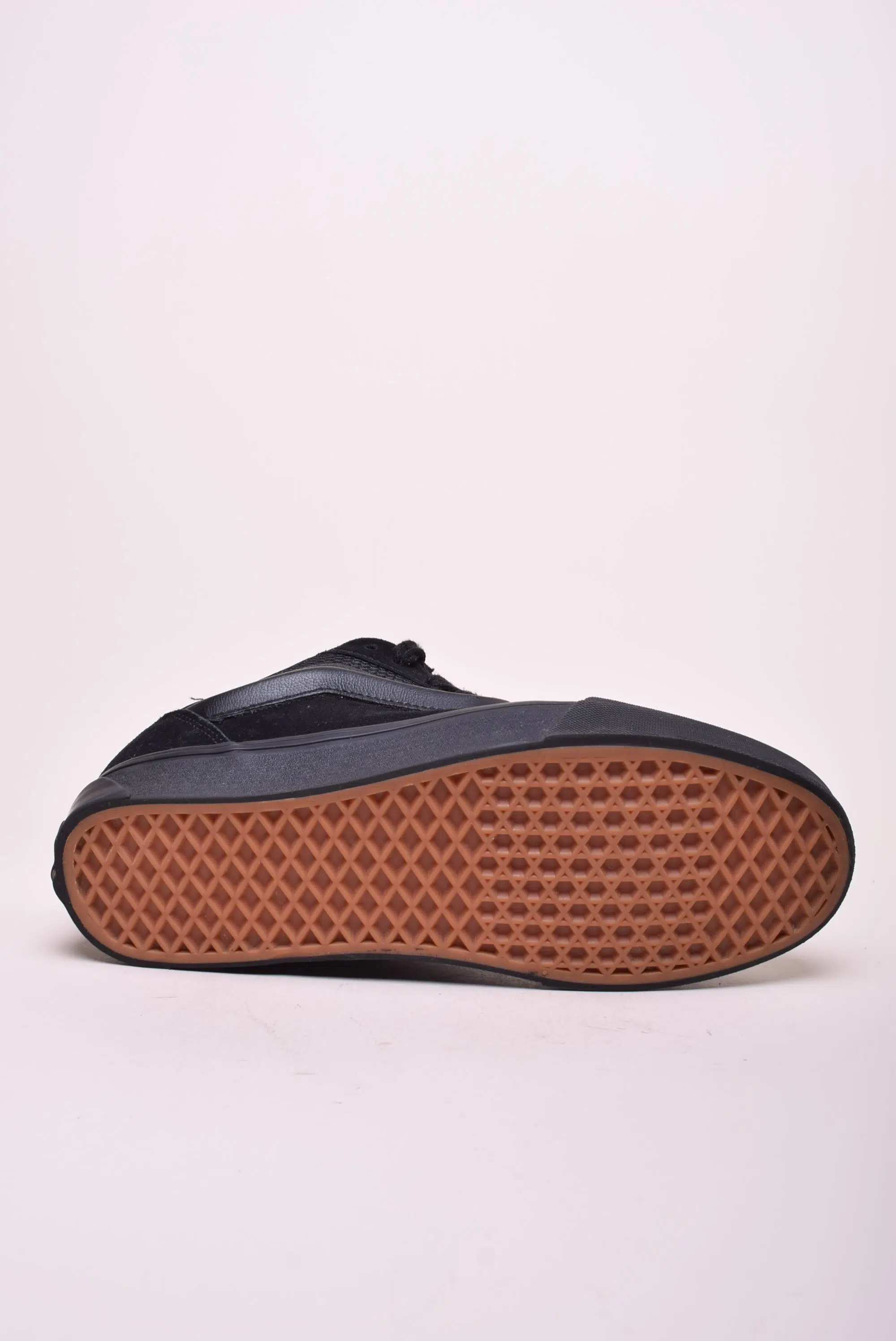 Sneakers barbati Knu Skool [2]