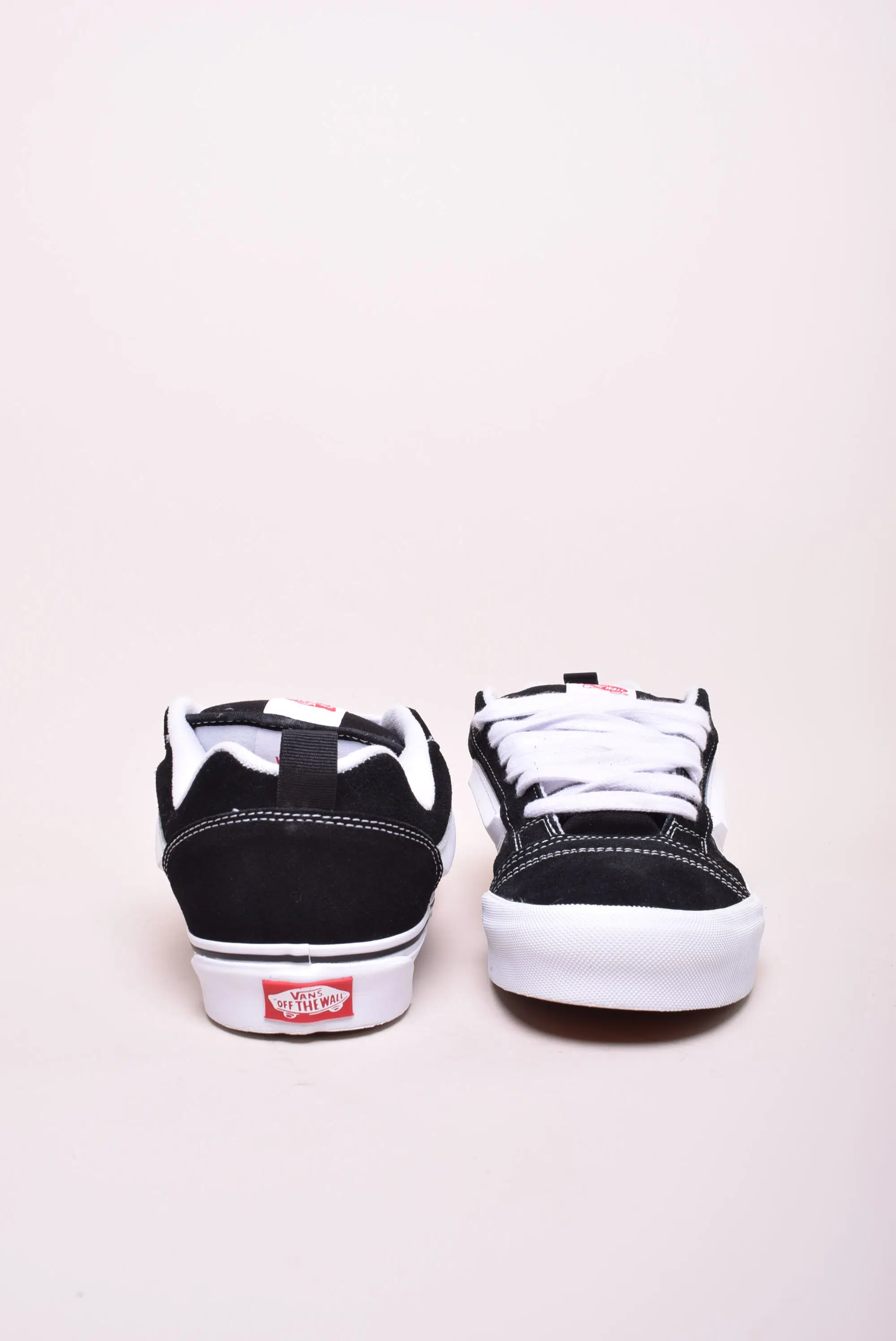Sneakers barbati Knu Skool [3]