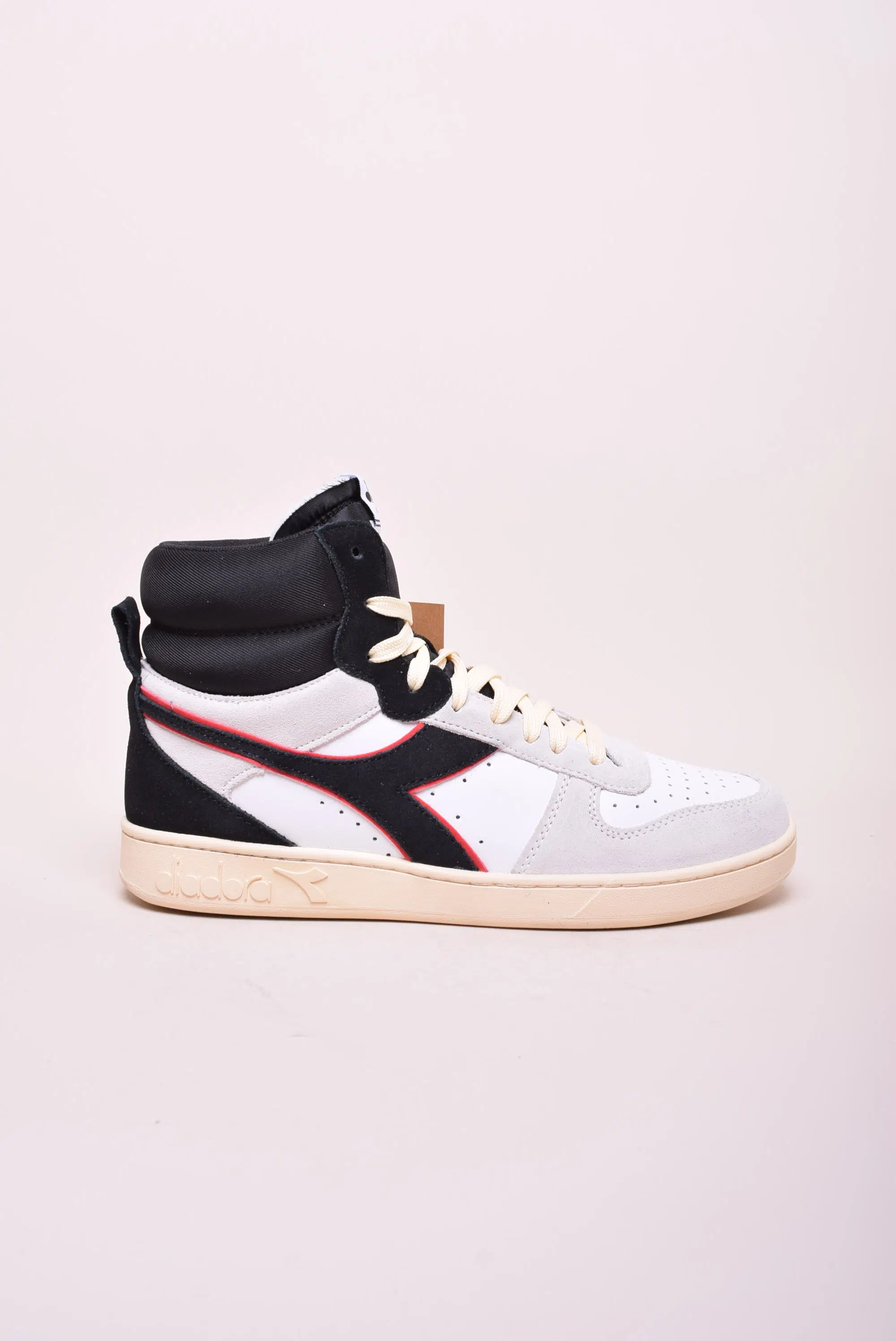 Sneakers barbati Magic Basket Mid
