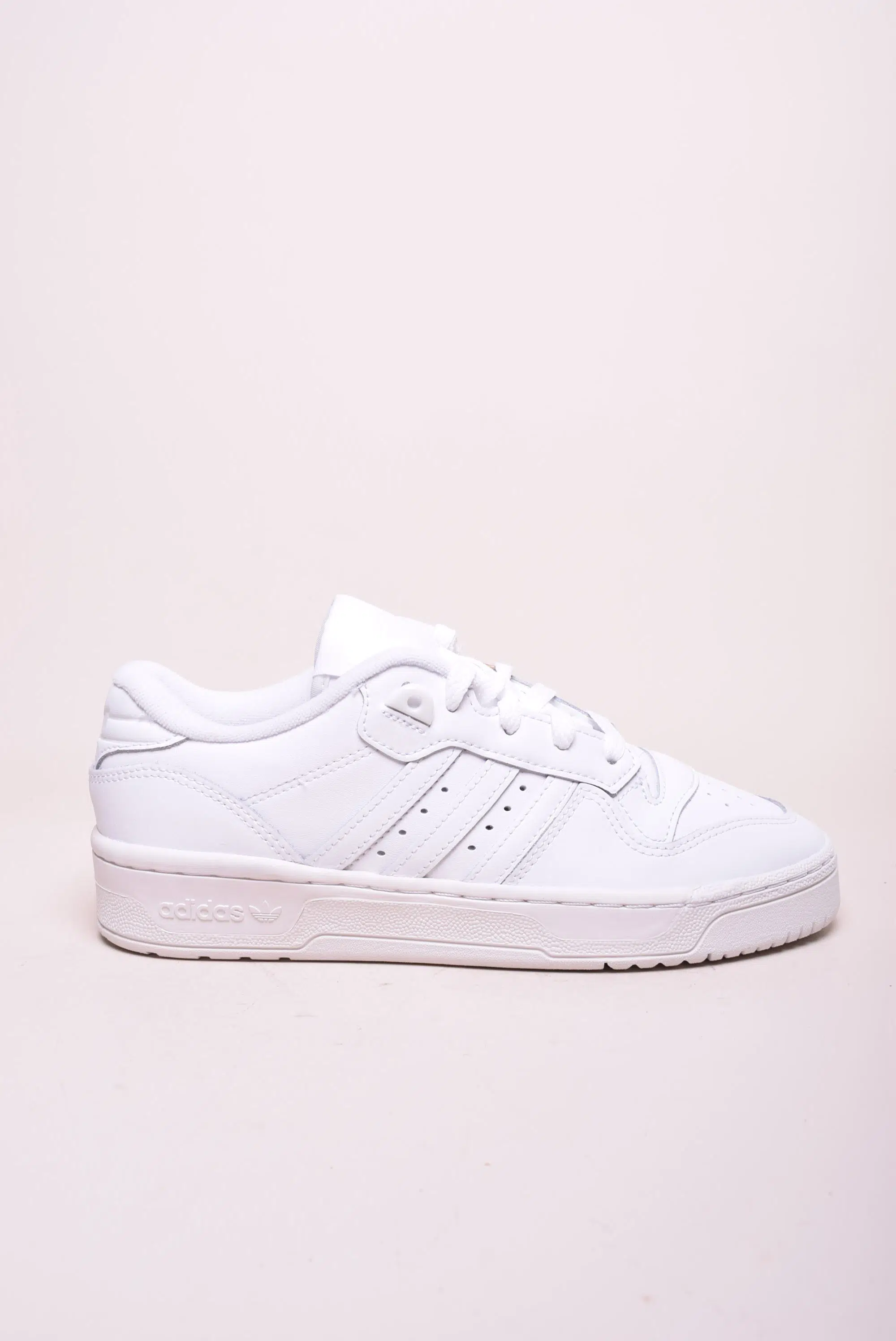 Sneakers barbati Rivalry Low