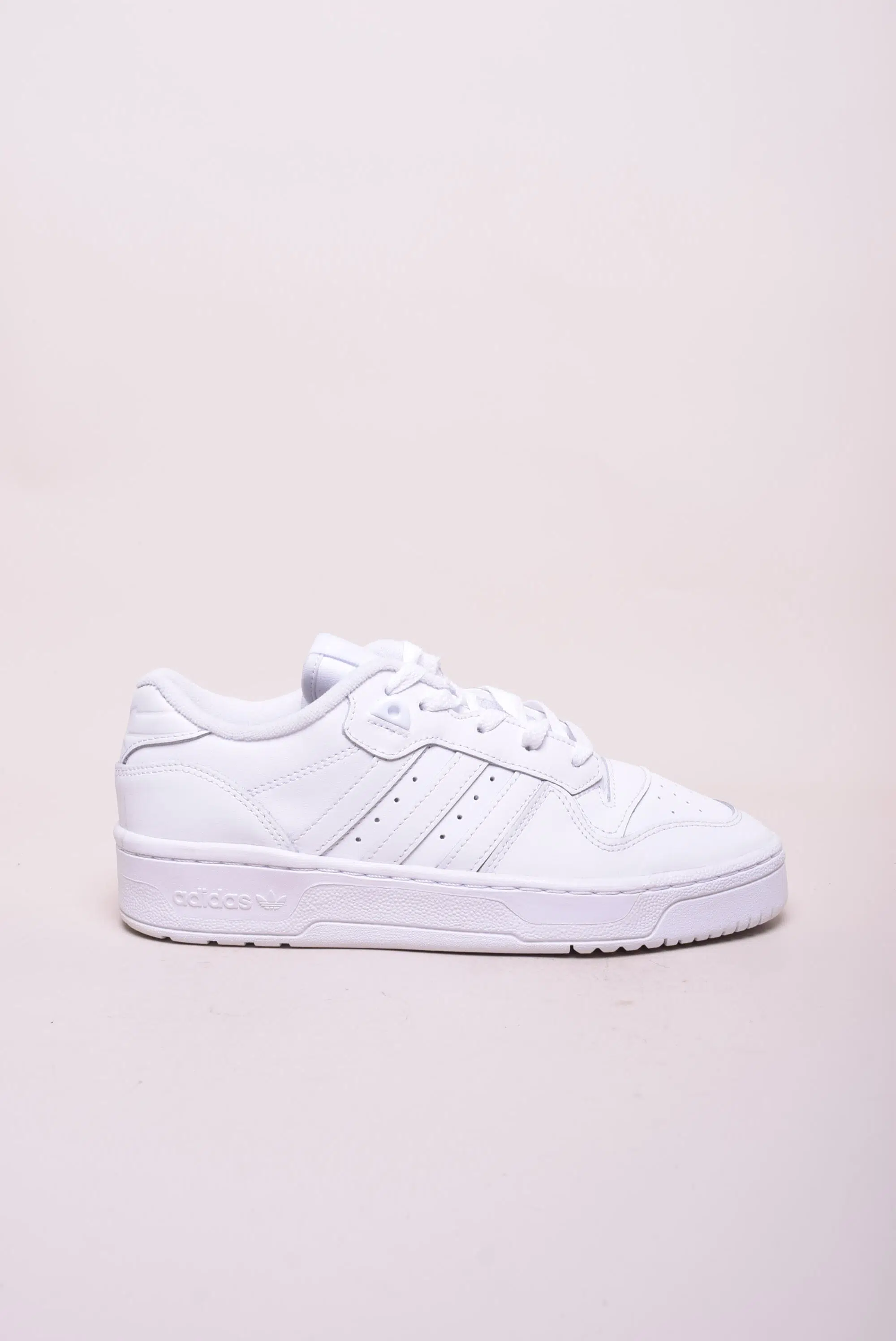 Sneakers barbati Rivalry Low