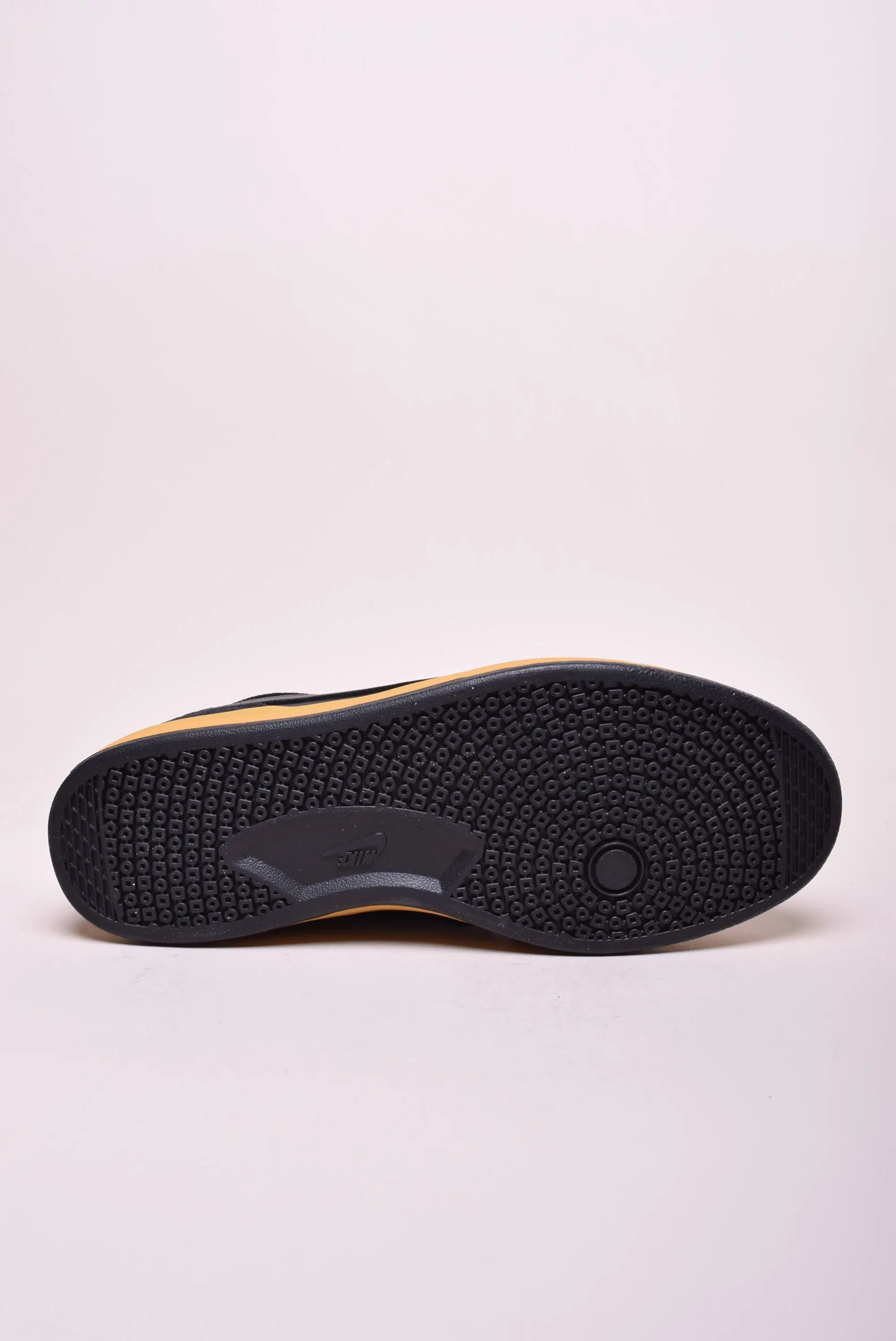 Sneakers barbati SB FC Classic [2]