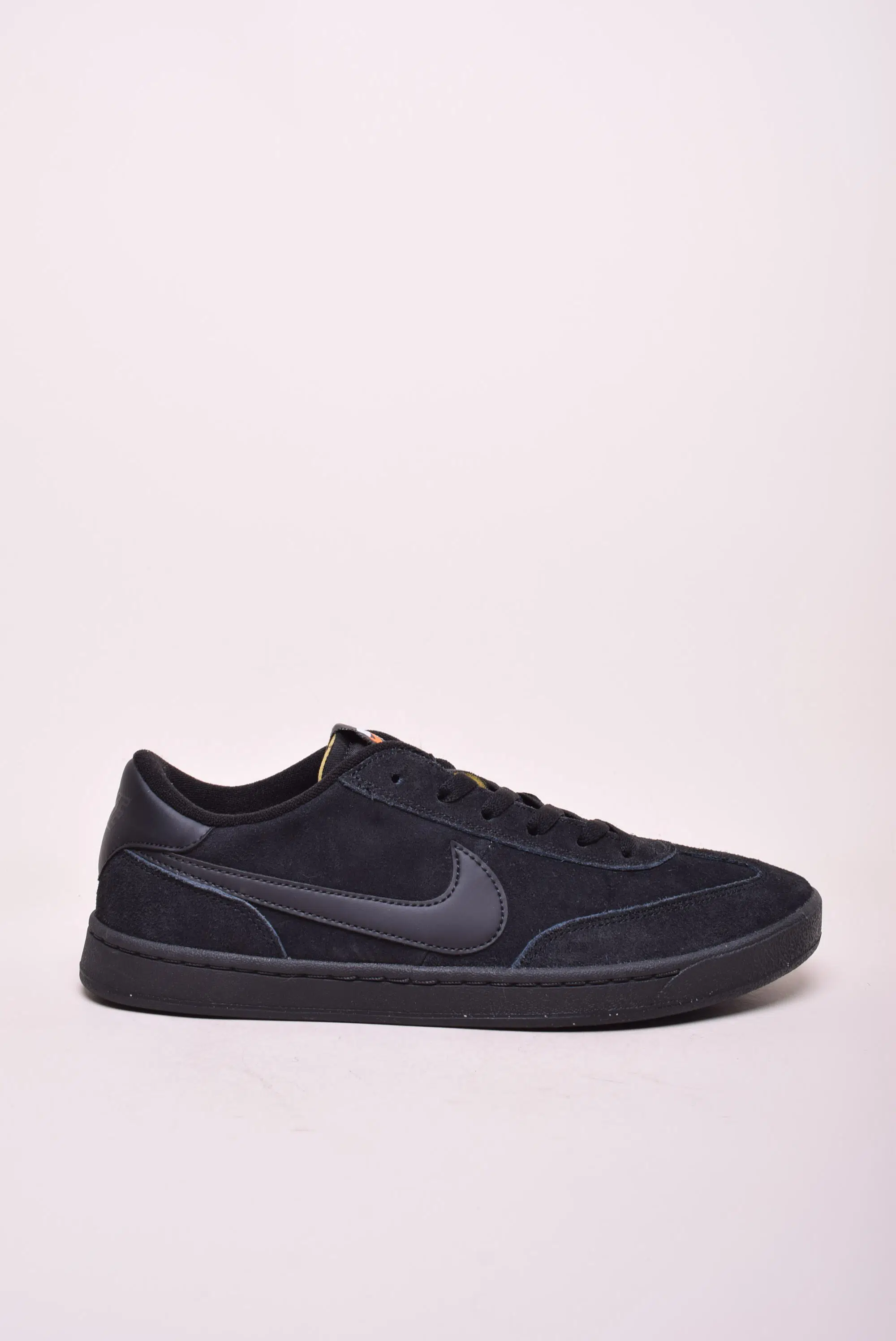 Adidasi barbati SB FC Classic