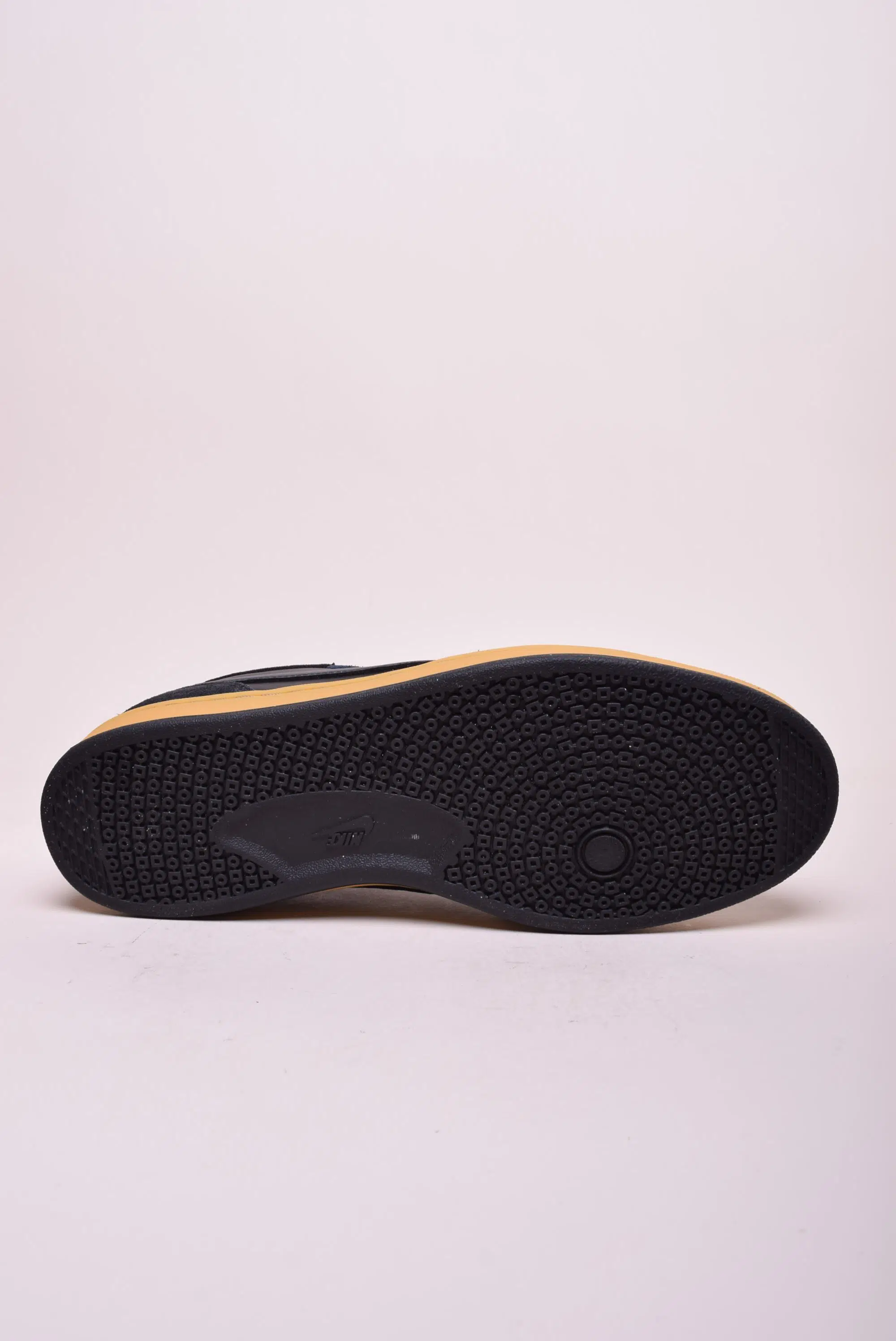 Sneakers barbati SB FC Classic [2]