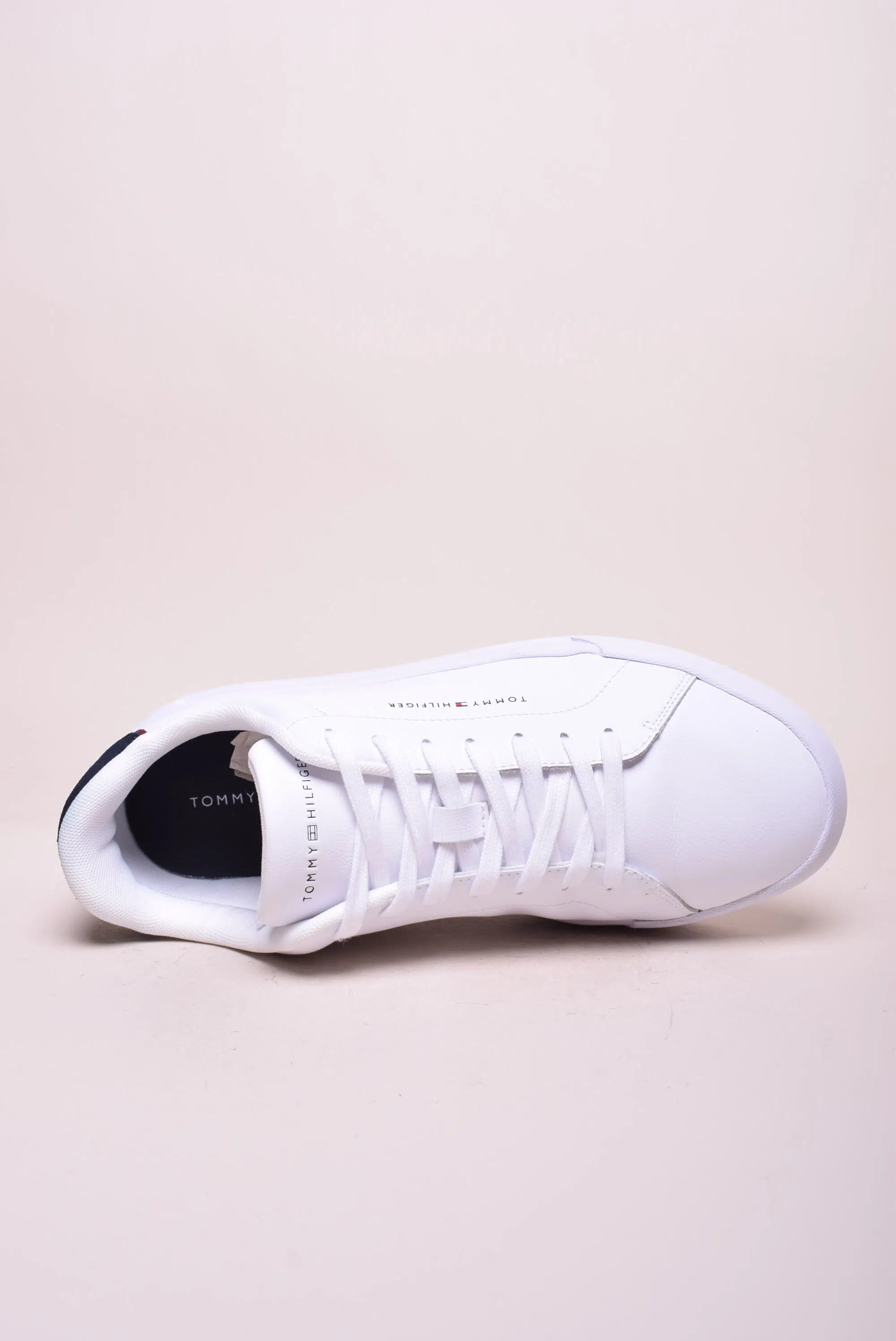 Sneakers barbati Th Court Lth Detail Ess [4]