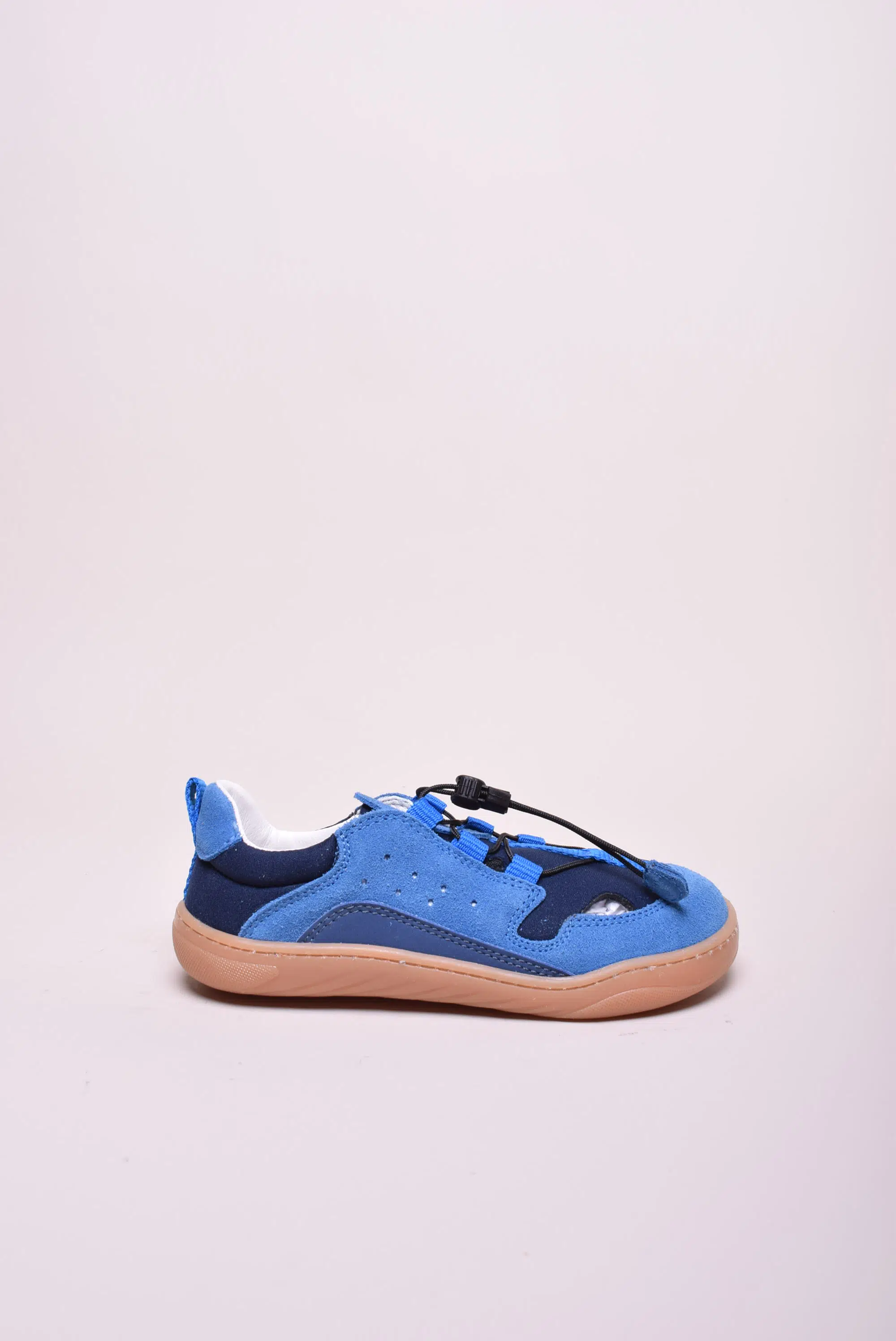 Sneakers copii decupati de vara