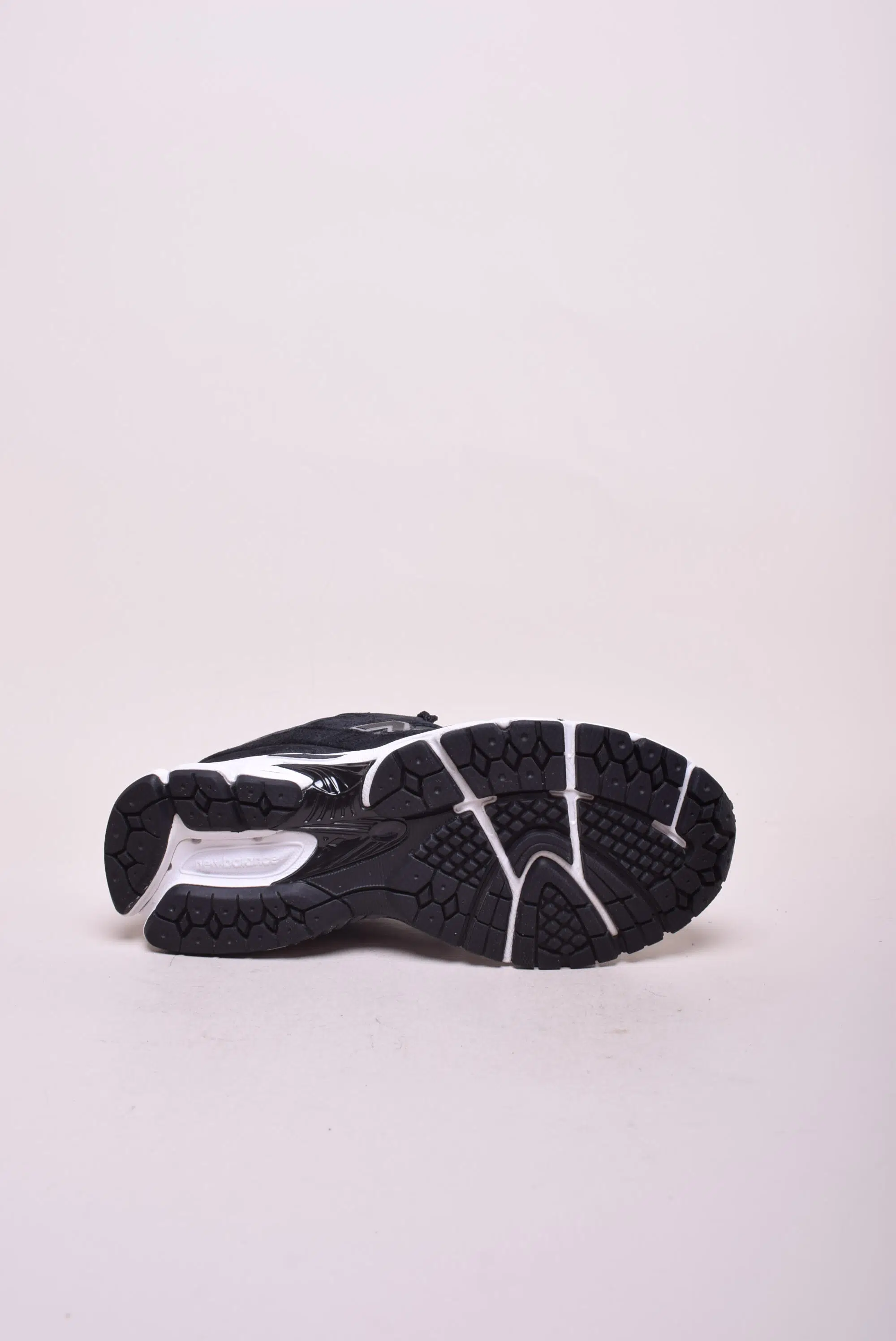 Sneakers dama 2002R [2]