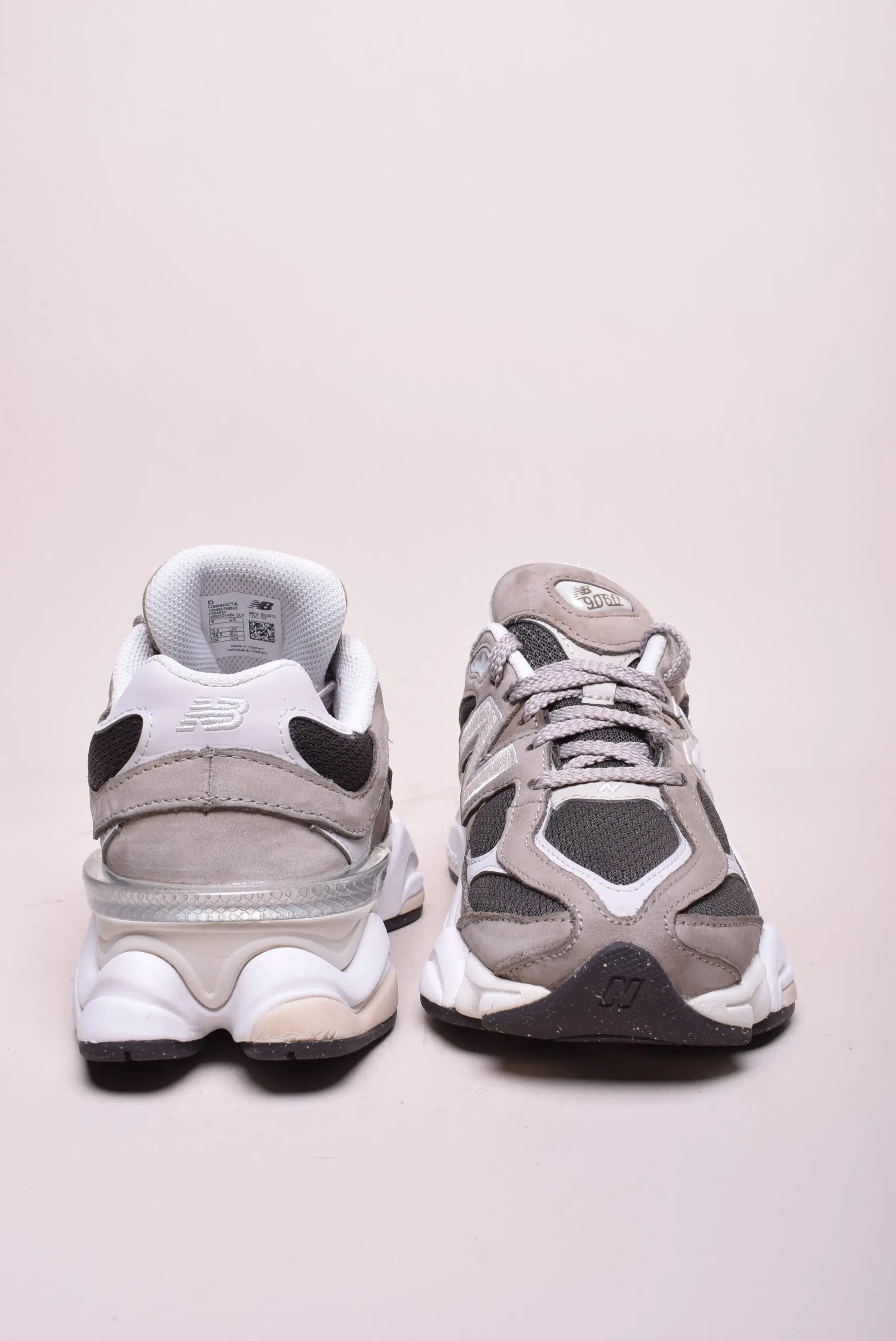 Sneakers dama 9060 [3]