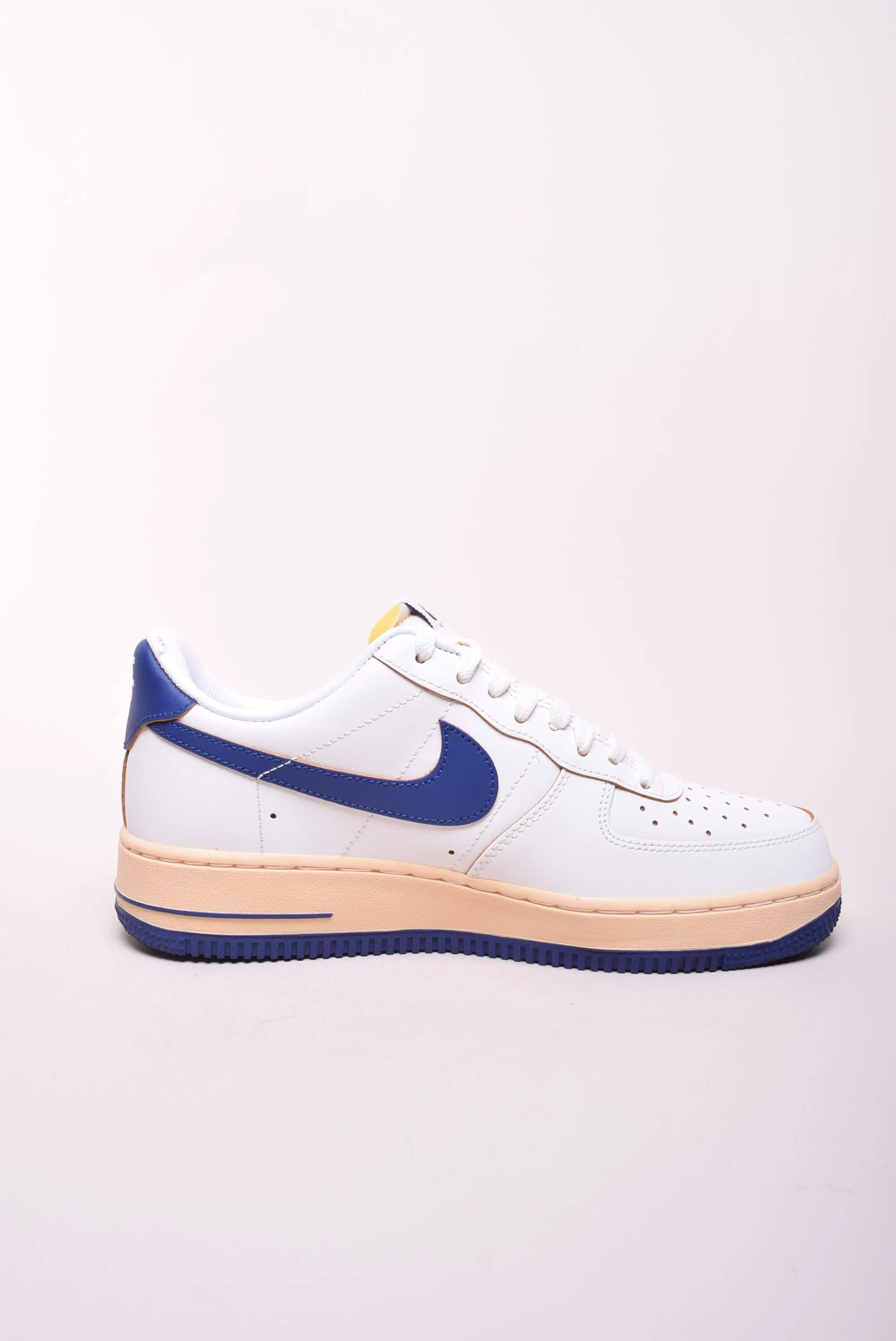 Sneakers dama Air Force 1 '07 [4]