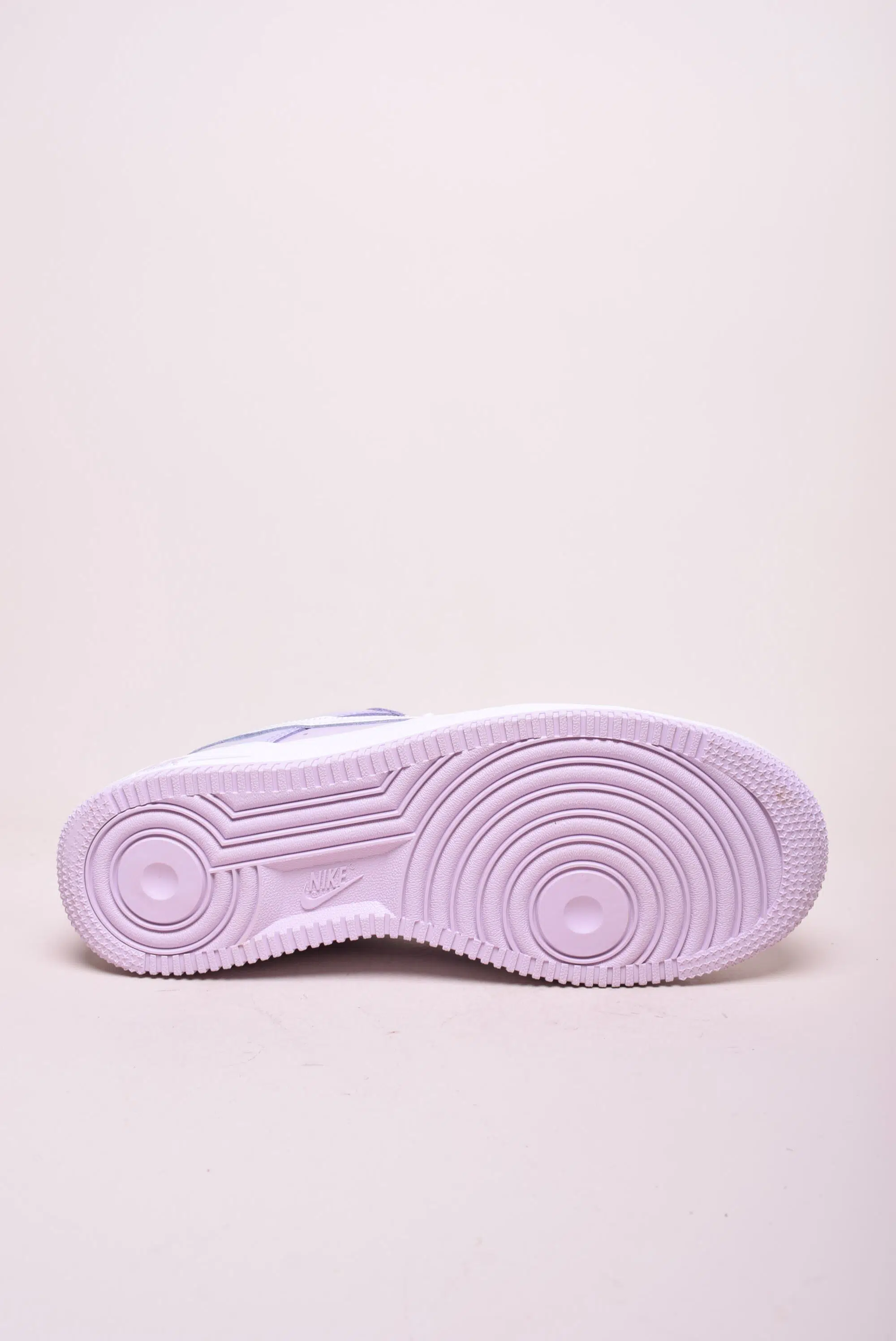 Sneakers dama Air Force 1 '07 LV8 [2]