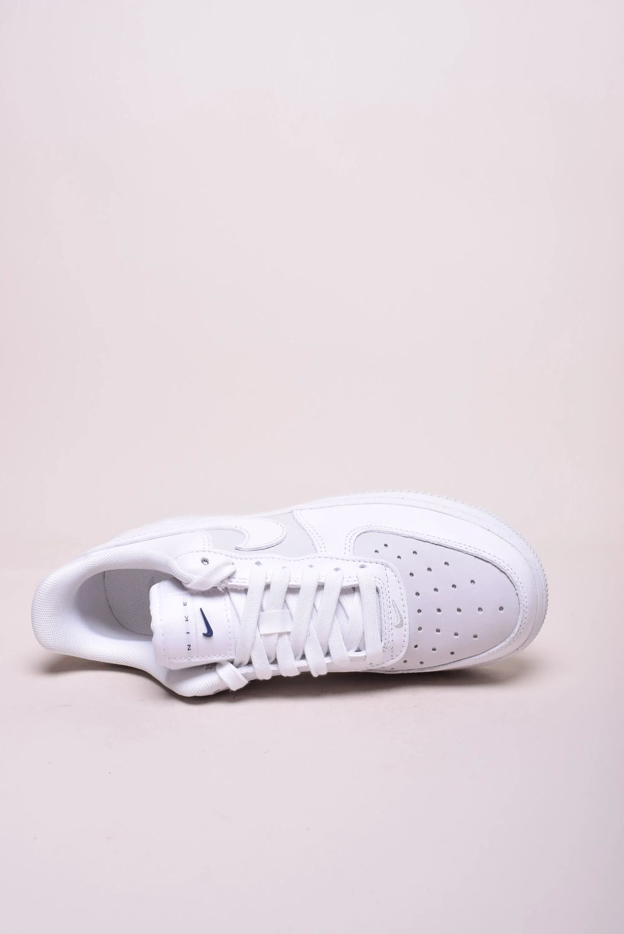 Sneakers dama Air Force 1 '07 LX [4]