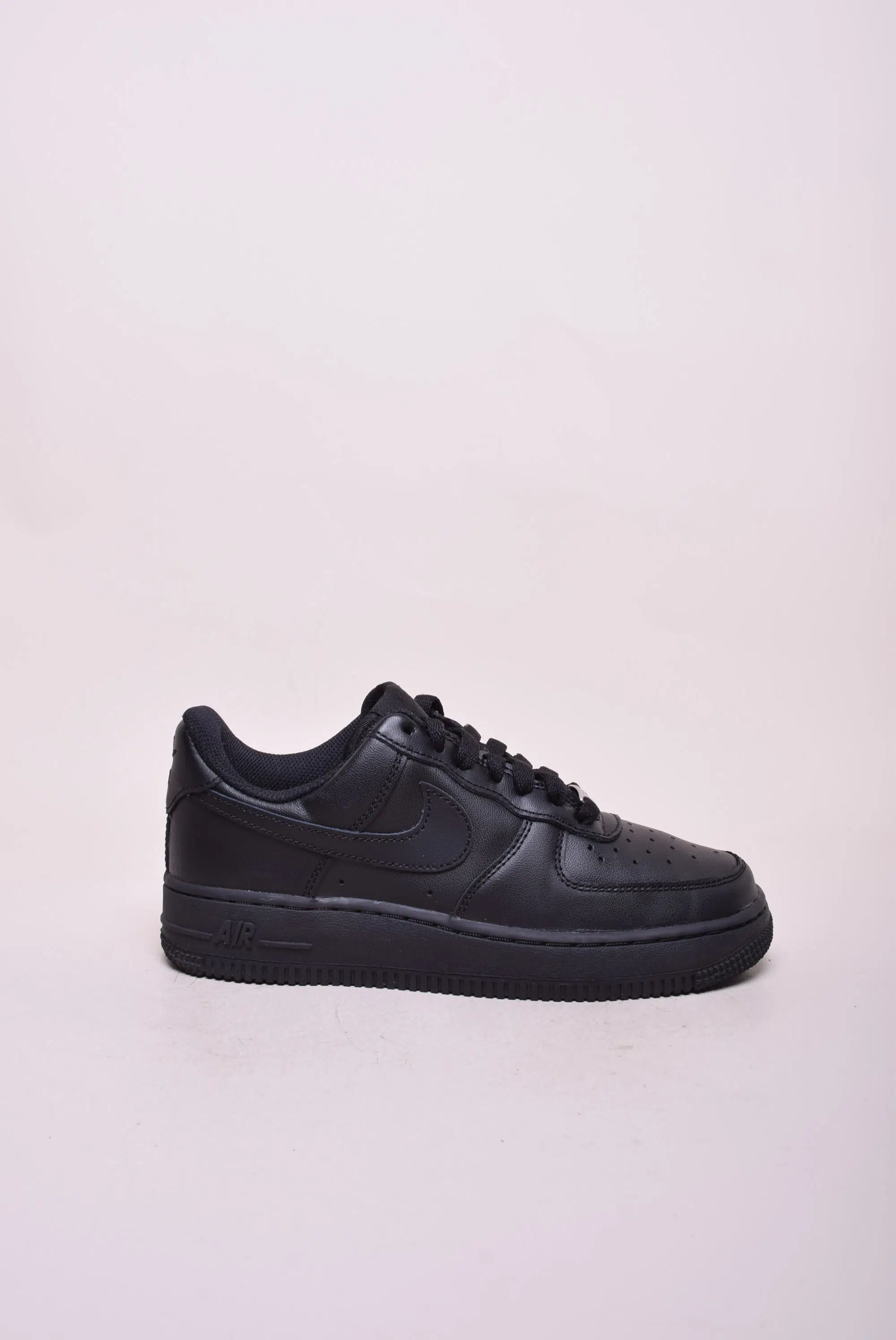 Adidasi dama Air Force 1