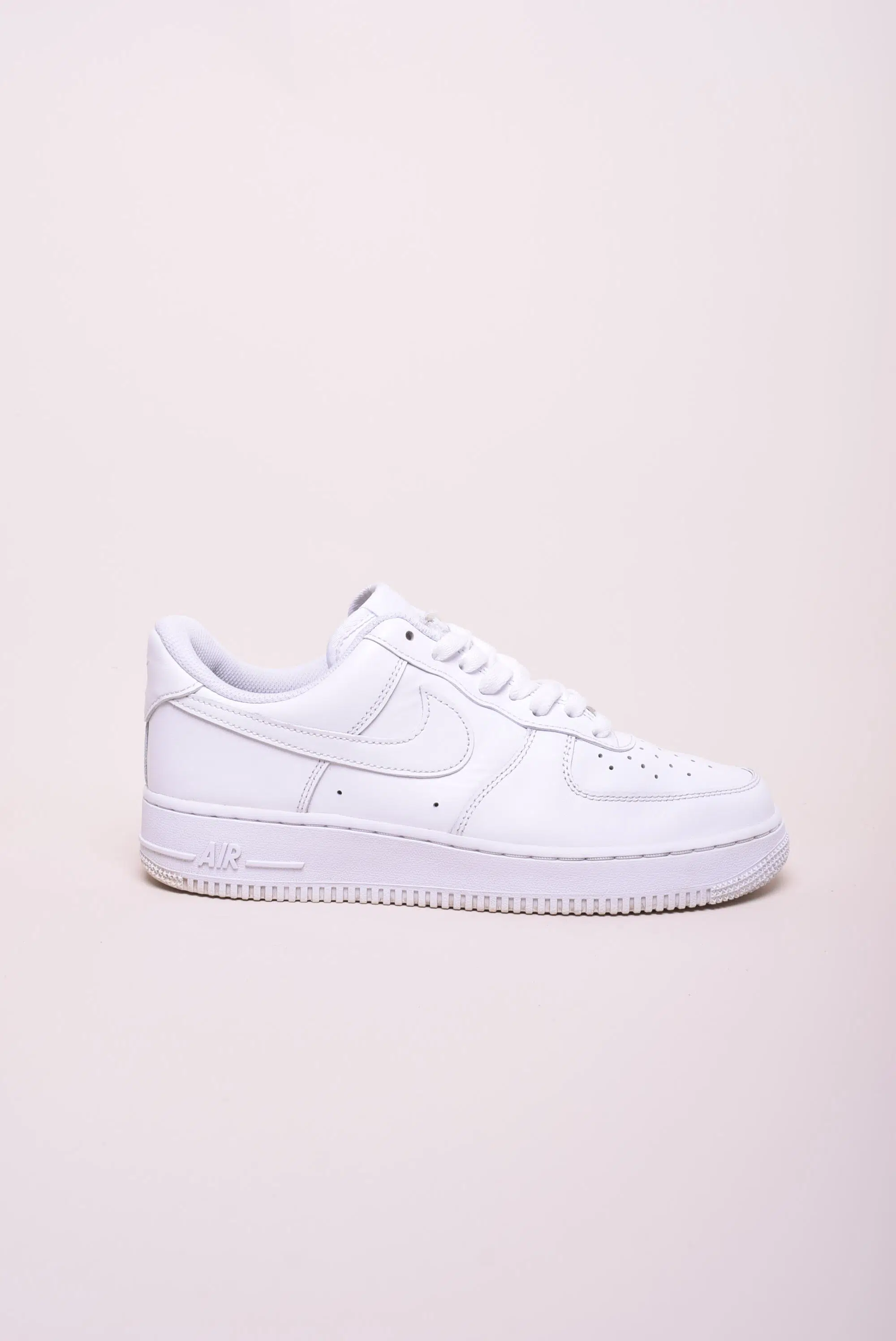 Adidasi dama Air Force 1