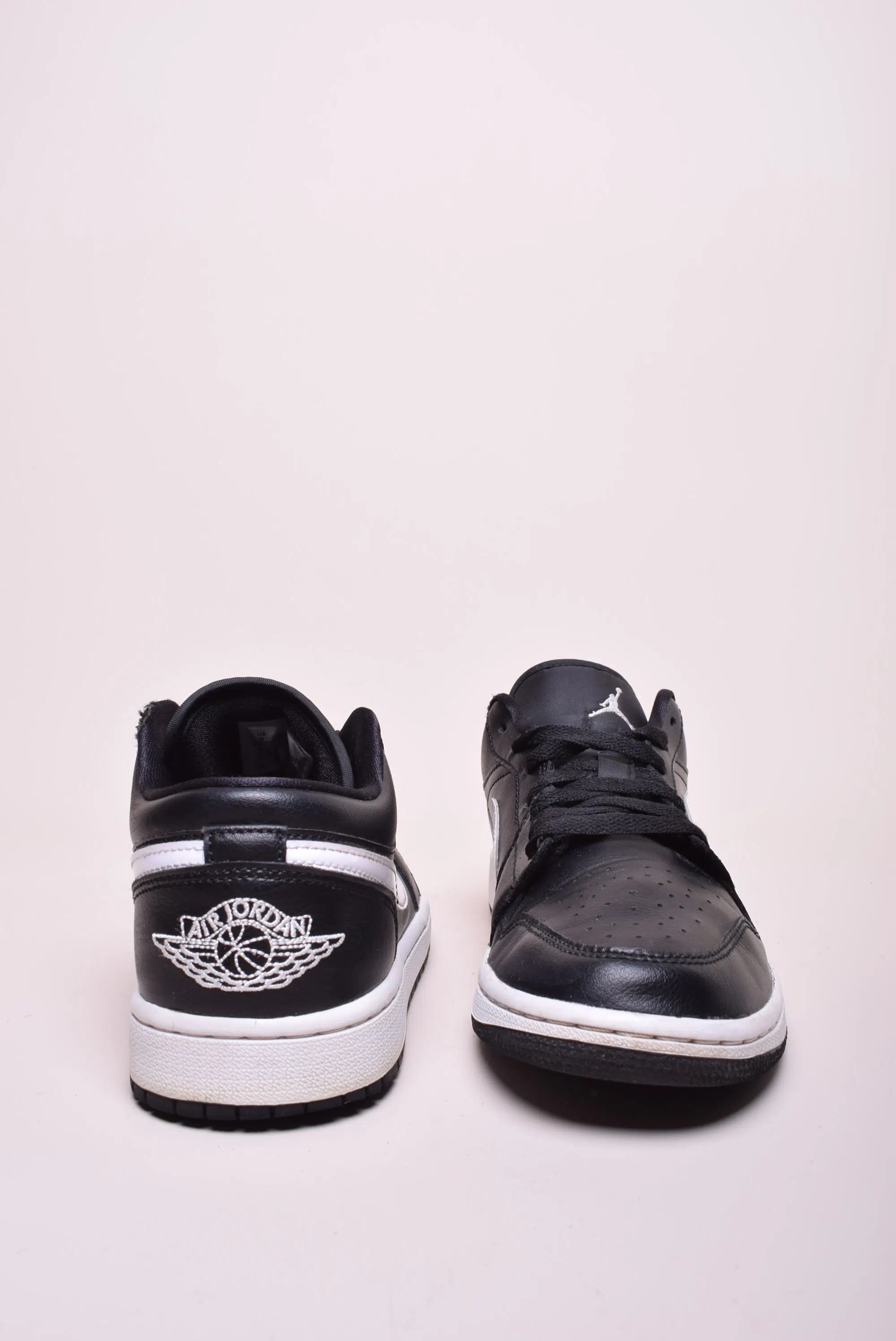 Sneakers dama Air Jordan 1 Low [3]