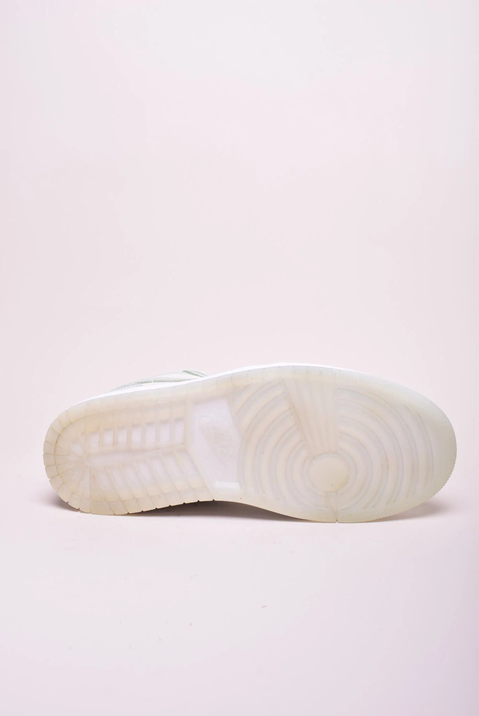 Sneakers dama Air Jordan 1 Low [2]