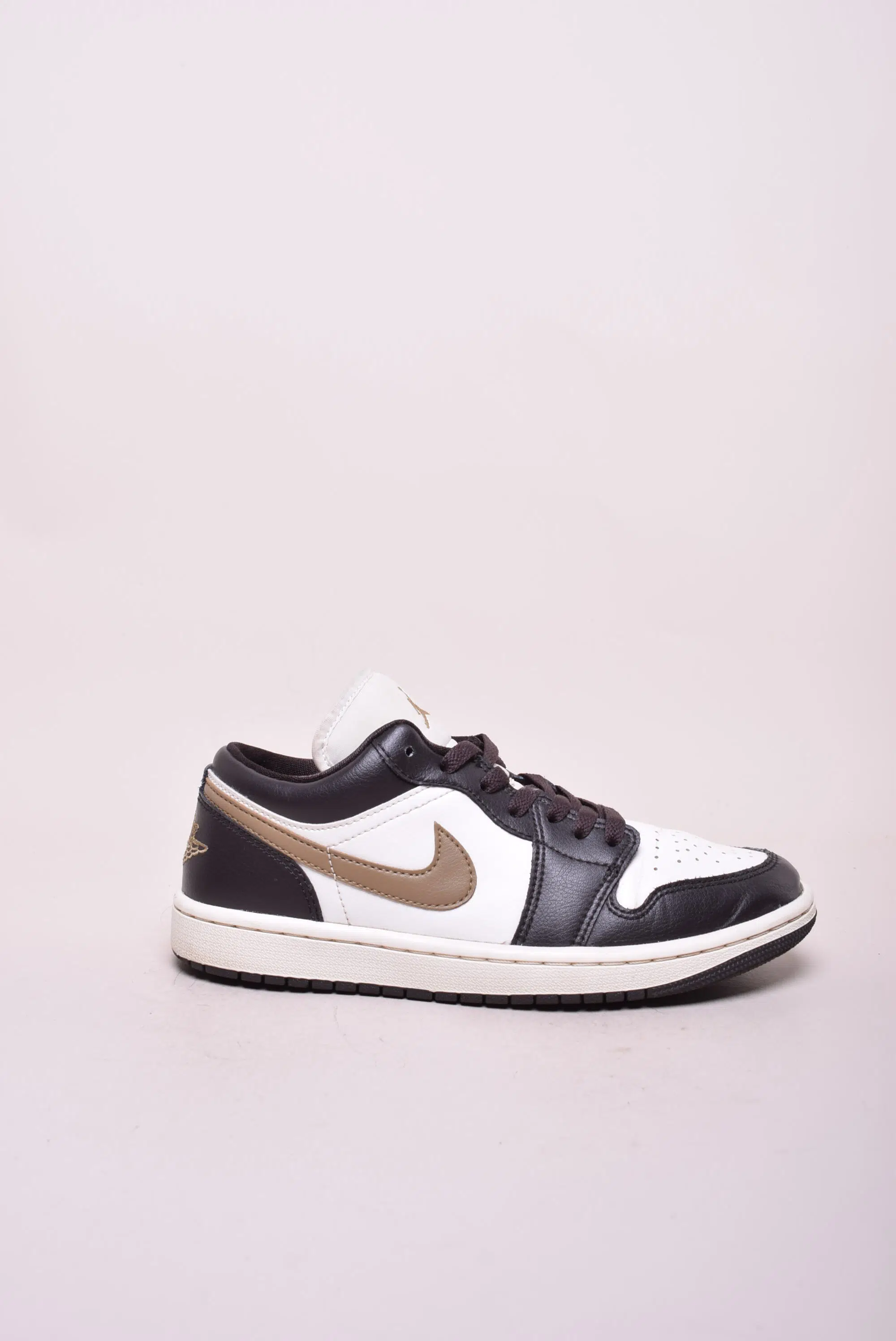Adidasi dama Air Jordan 1 Low