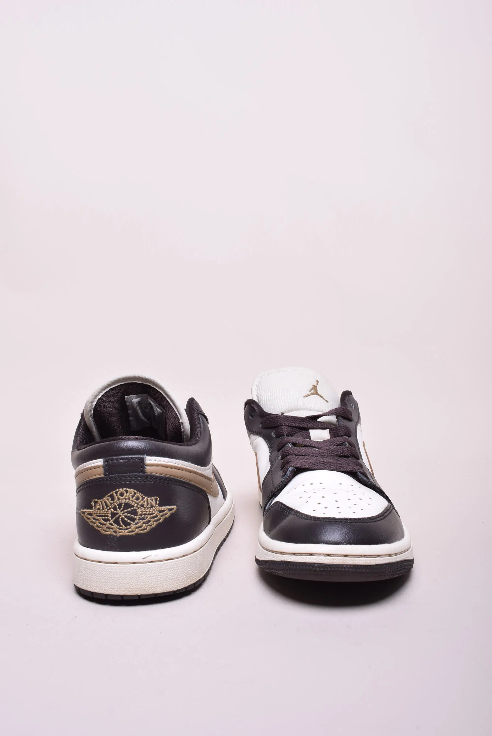 Sneakers dama Air Jordan 1 Low [3]