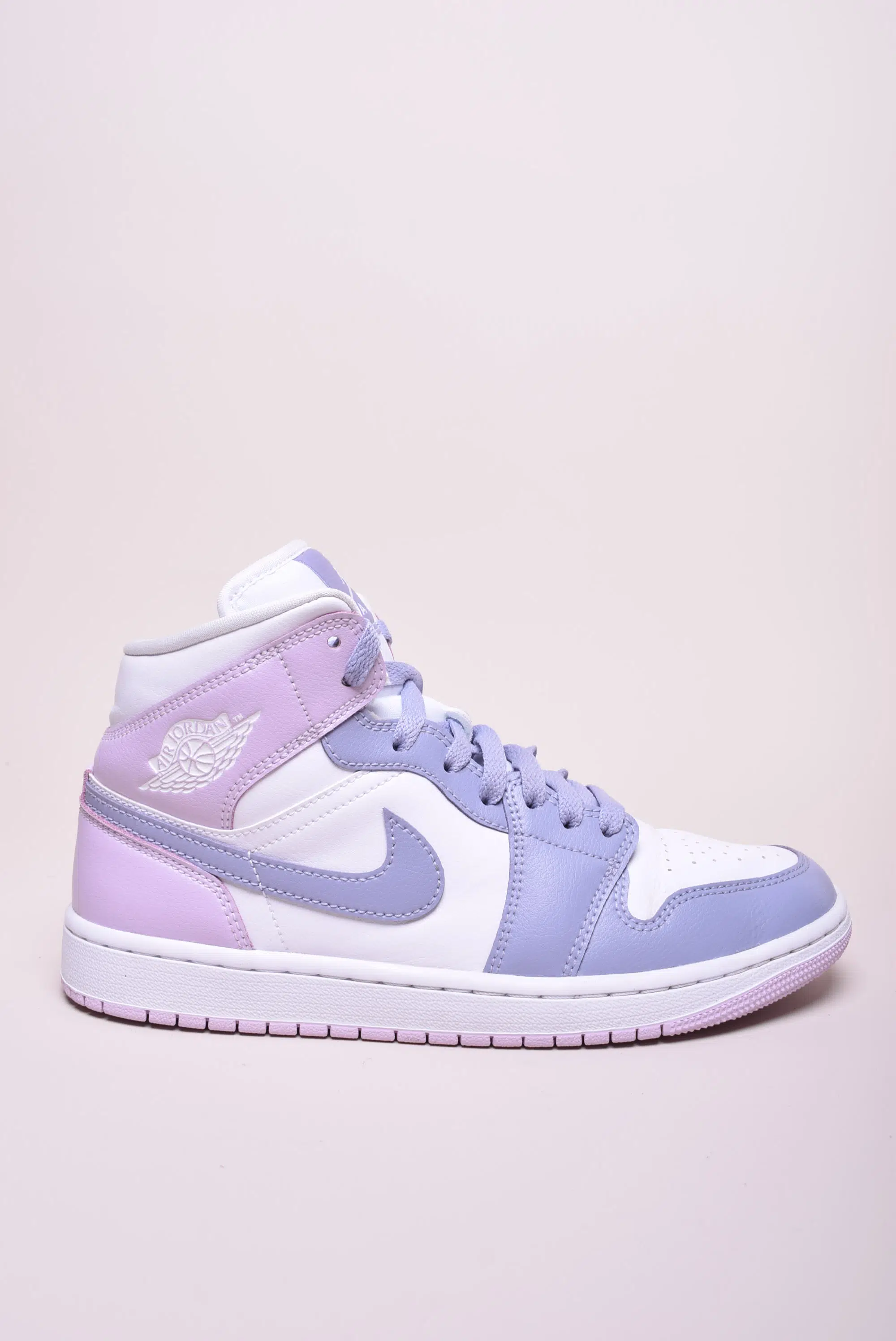 Sneakers dama Air Jordan 1 Mid
