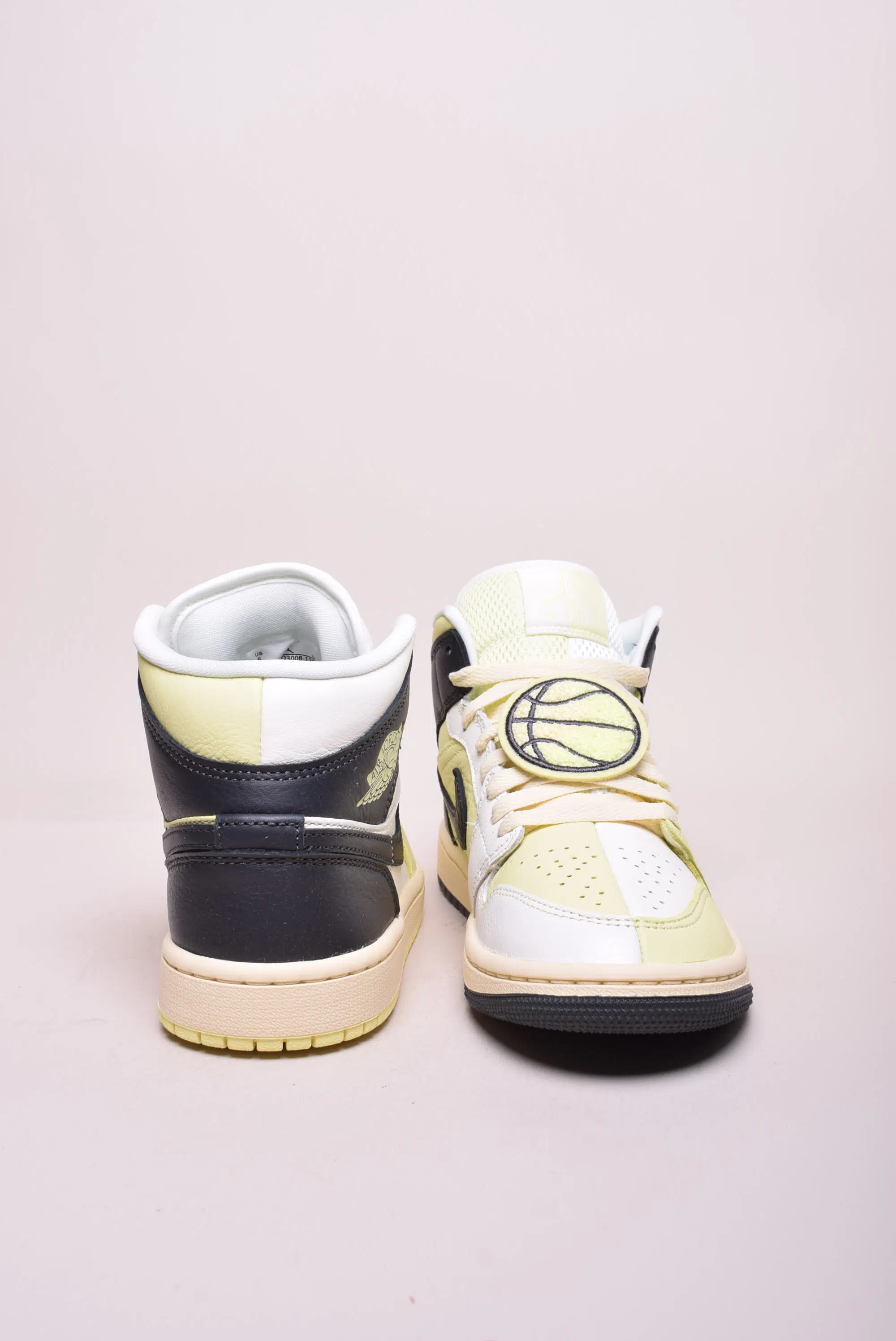Sneakers dama Air Jordan 1 Mid [3]