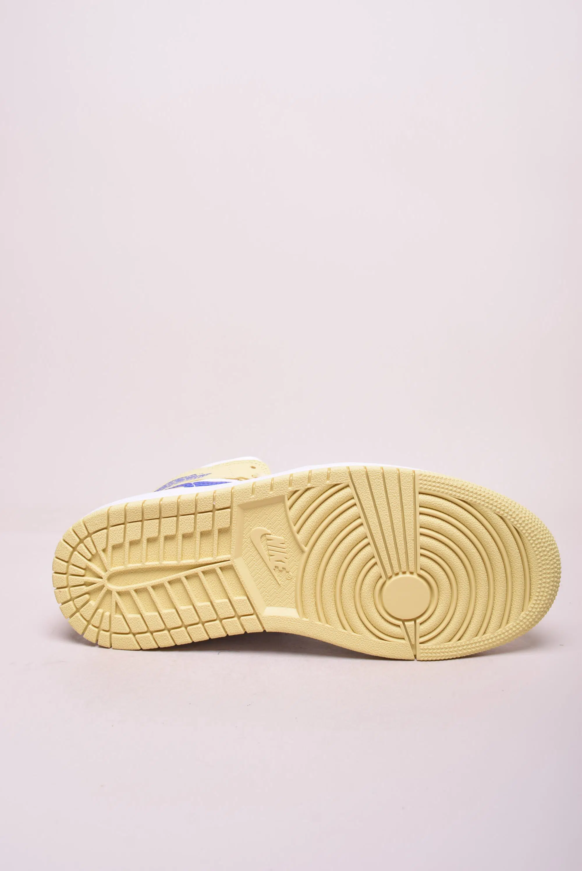 Sneakers dama Air Jordan 1 Mid [2]