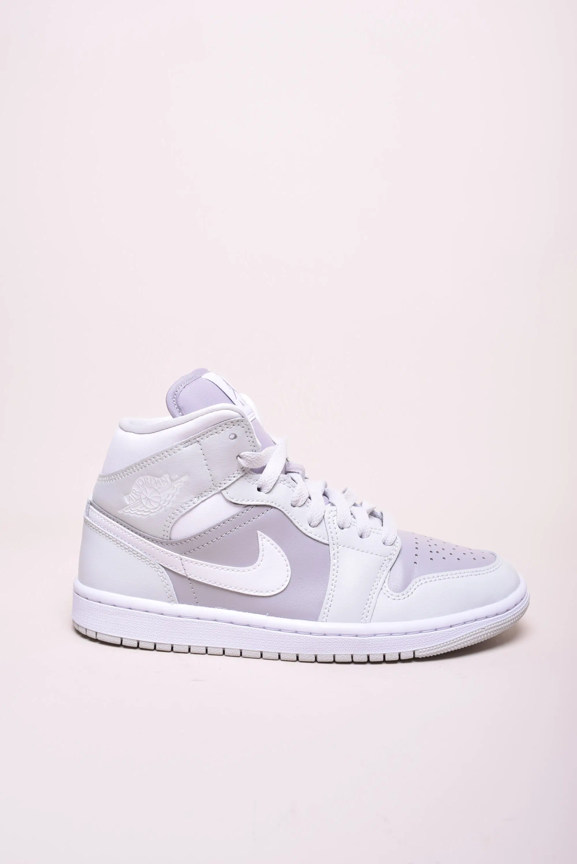 Adidasi dama Air Jordan 1 Mid