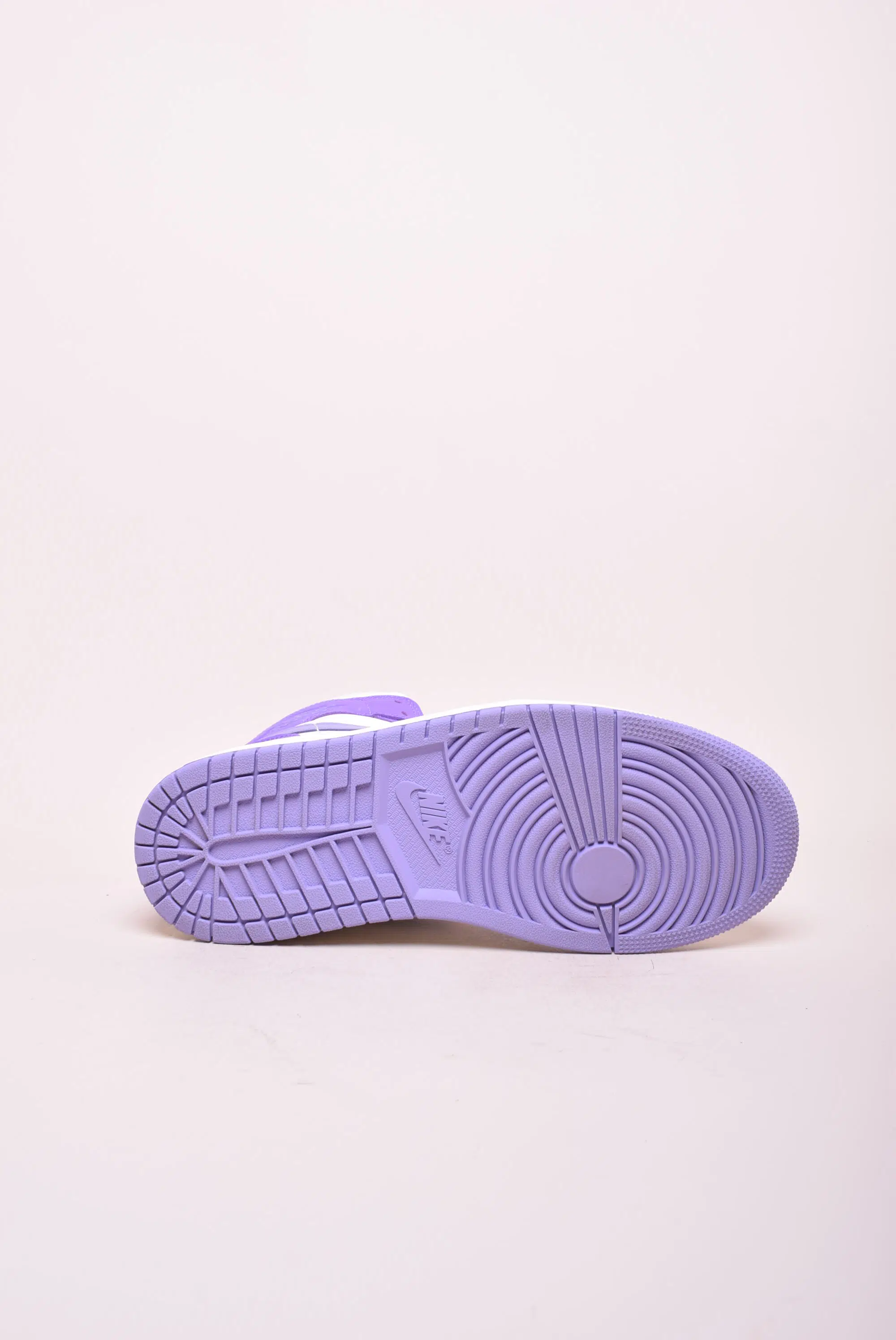 Sneakers dama Air Jordan 1 Mid [2]