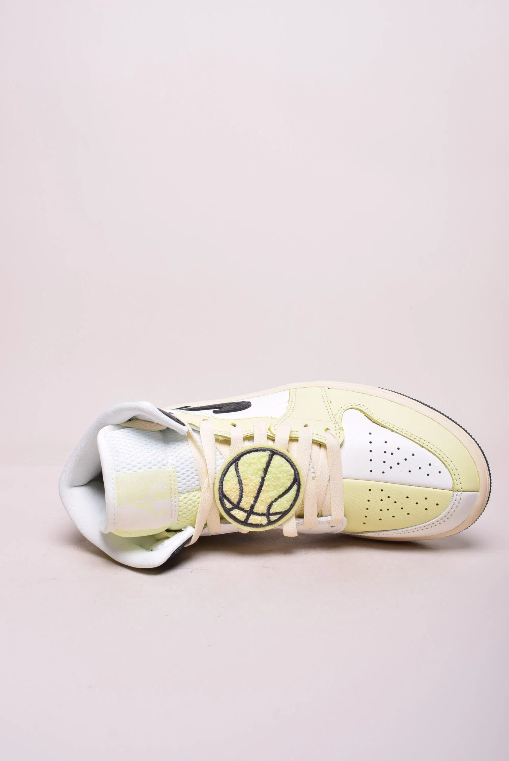 Sneakers dama Air Jordan 1 Mid [4]