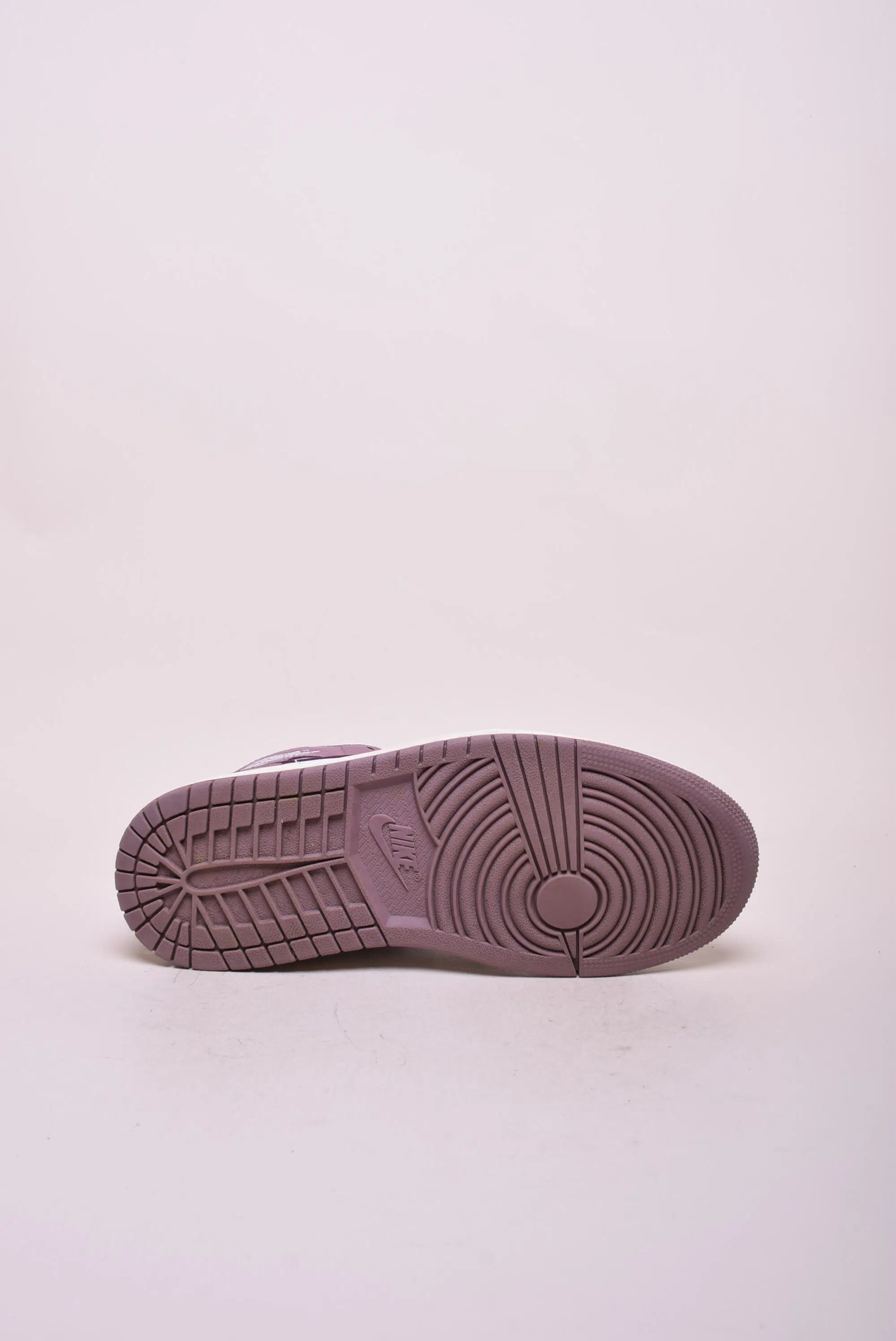 Sneakers dama Air Jordan 1 Mid [2]