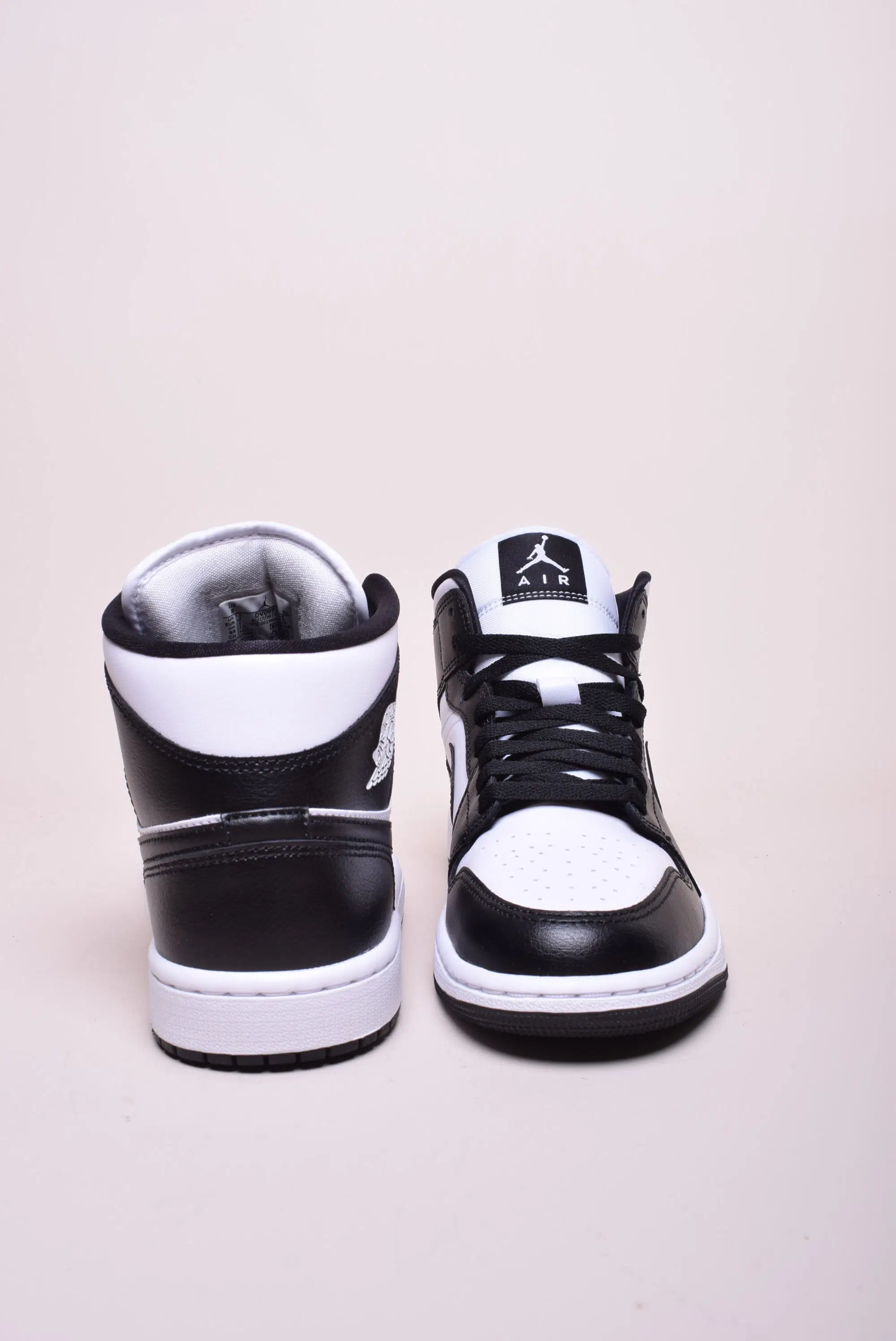 Sneakers dama Air Jordan 1 Mid [3]