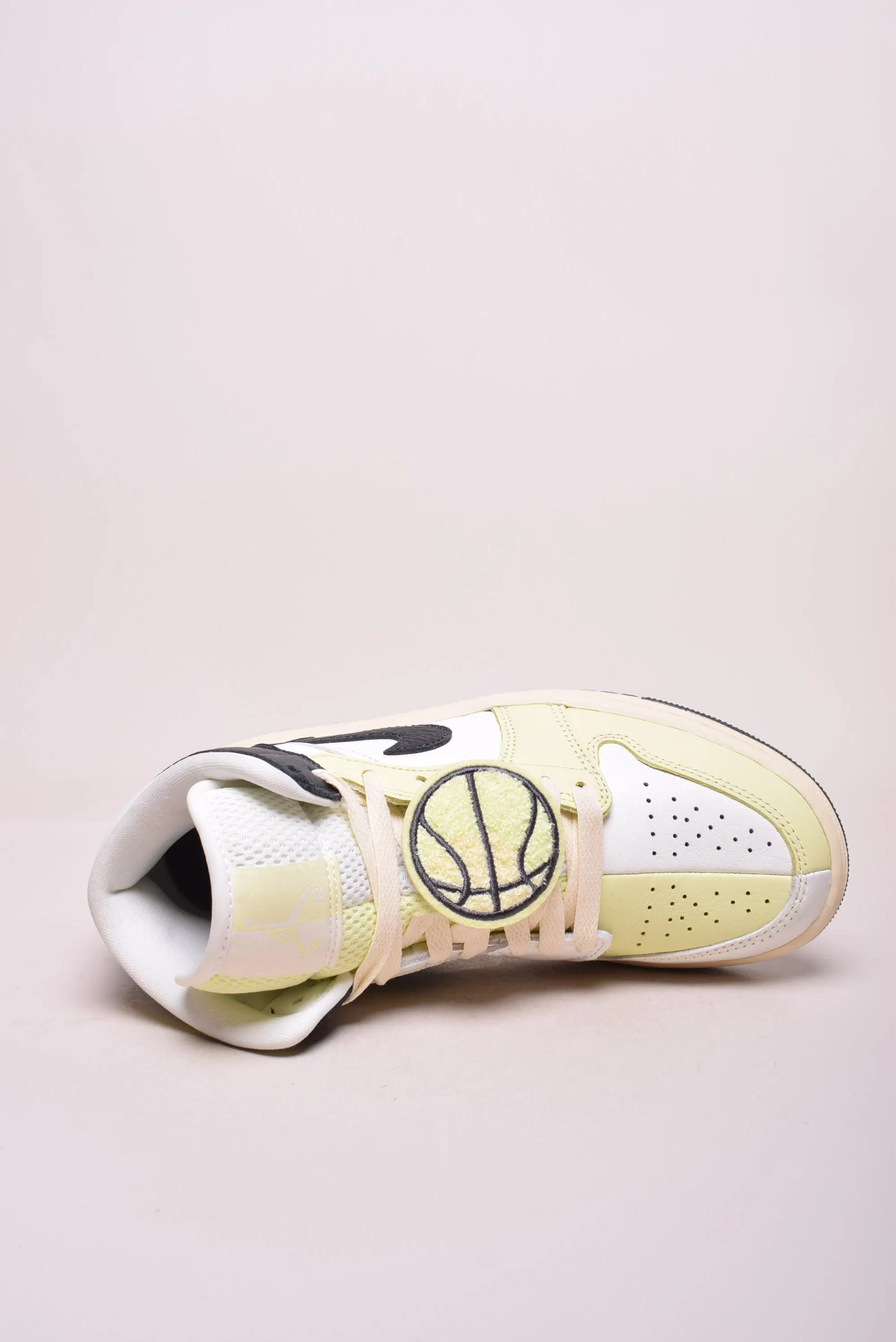 Sneakers dama Air Jordan 1 Mid [4]