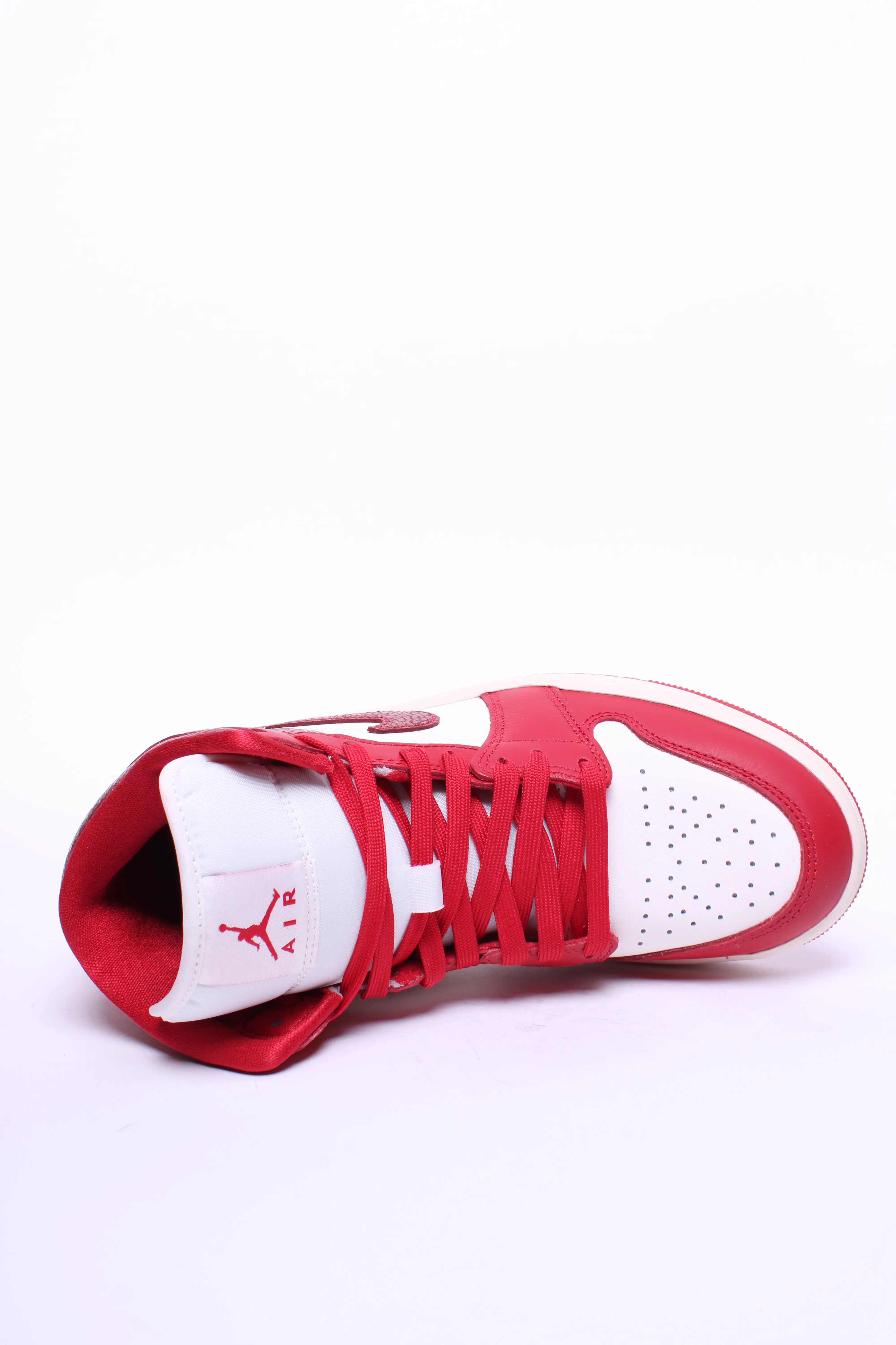 Sneakers dama Air Jordan 1 Mid Cracked Leather SE [4]