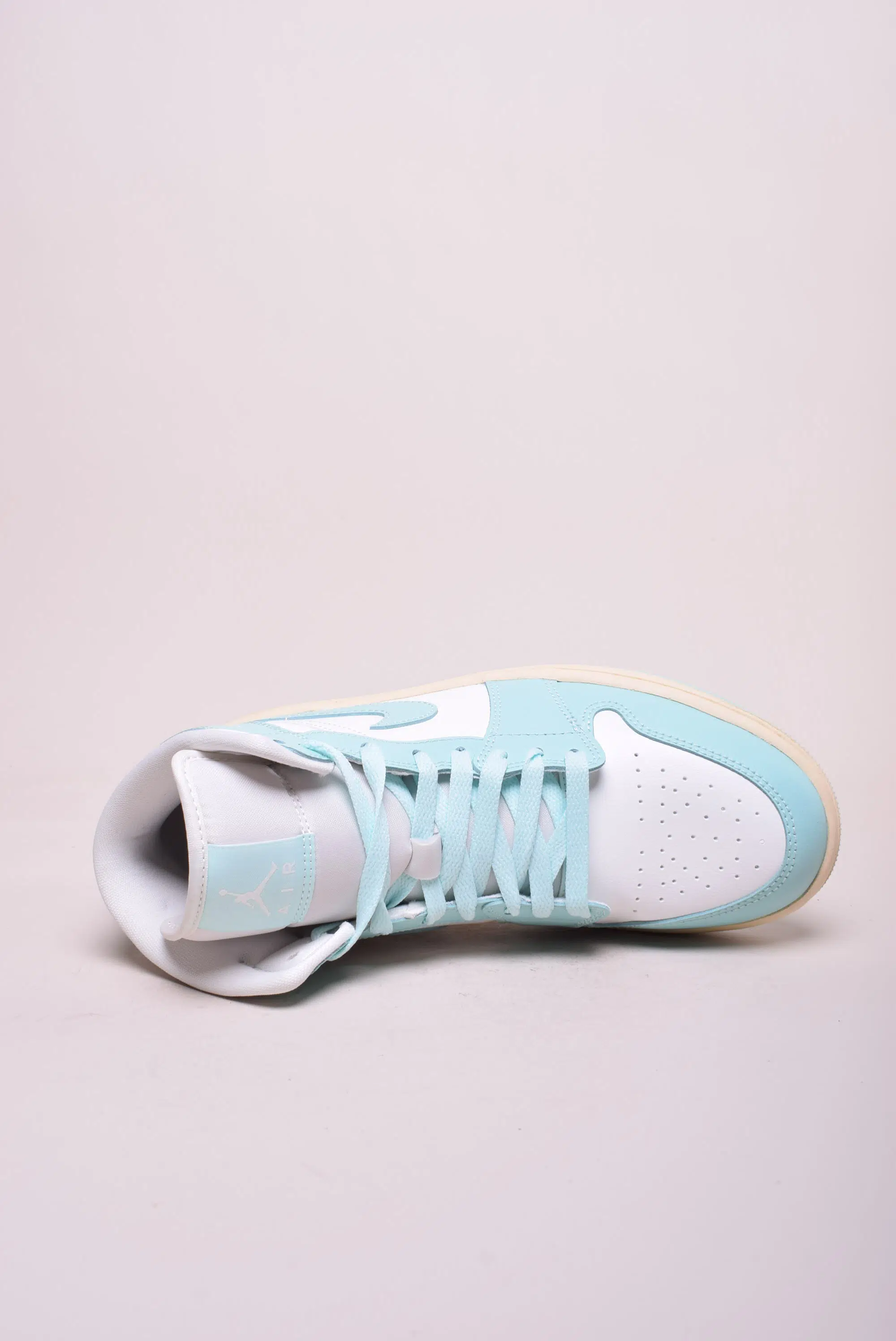 Sneakers dama Air Jordan 1 Mid "Light Dew" [4]