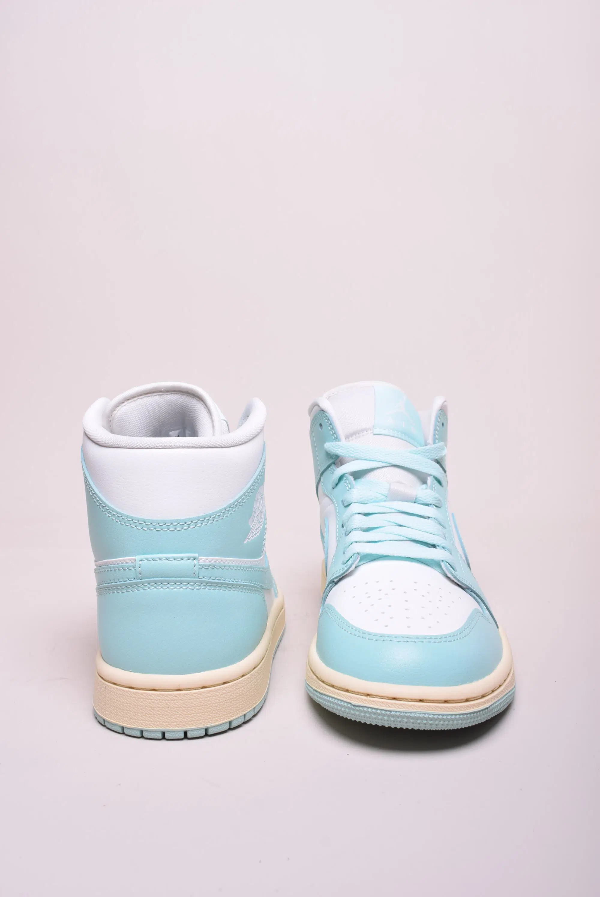 Sneakers dama Air Jordan 1 Mid "Light Dew" [3]